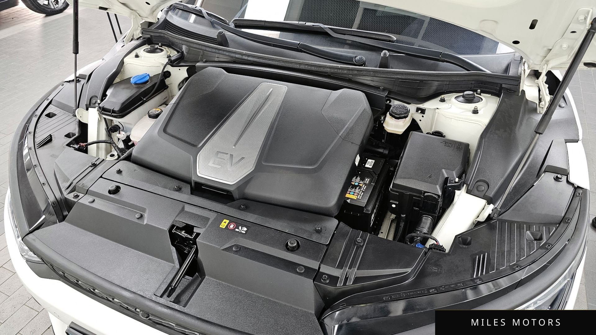 Kia EV6 2024 — миниатюра 6