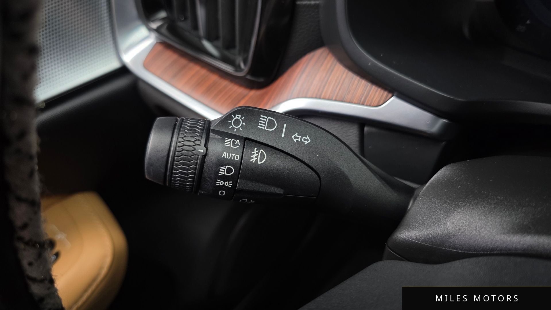 Volvo V60 크로스컨트리 2023 — миниатюра 34