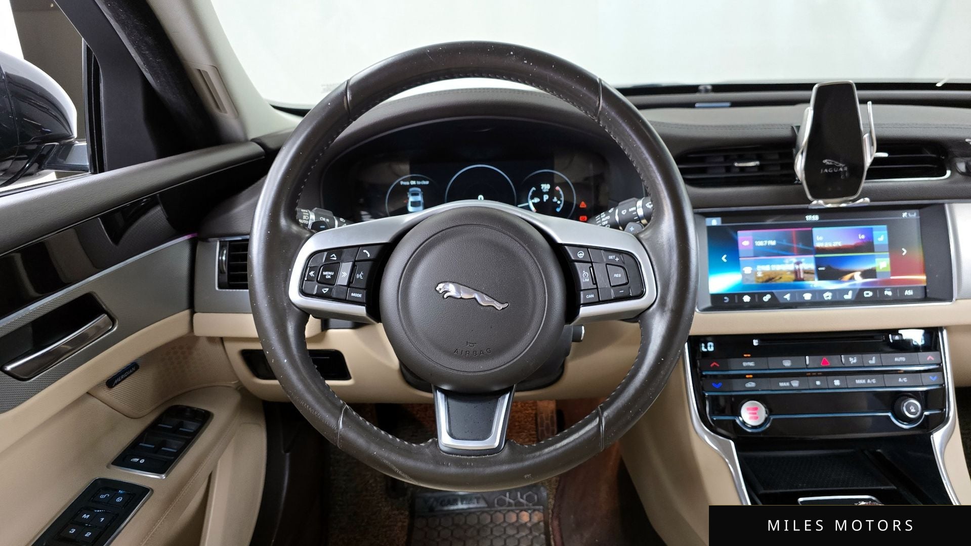 Jaguar XF (X260) 2017 — миниатюра 13