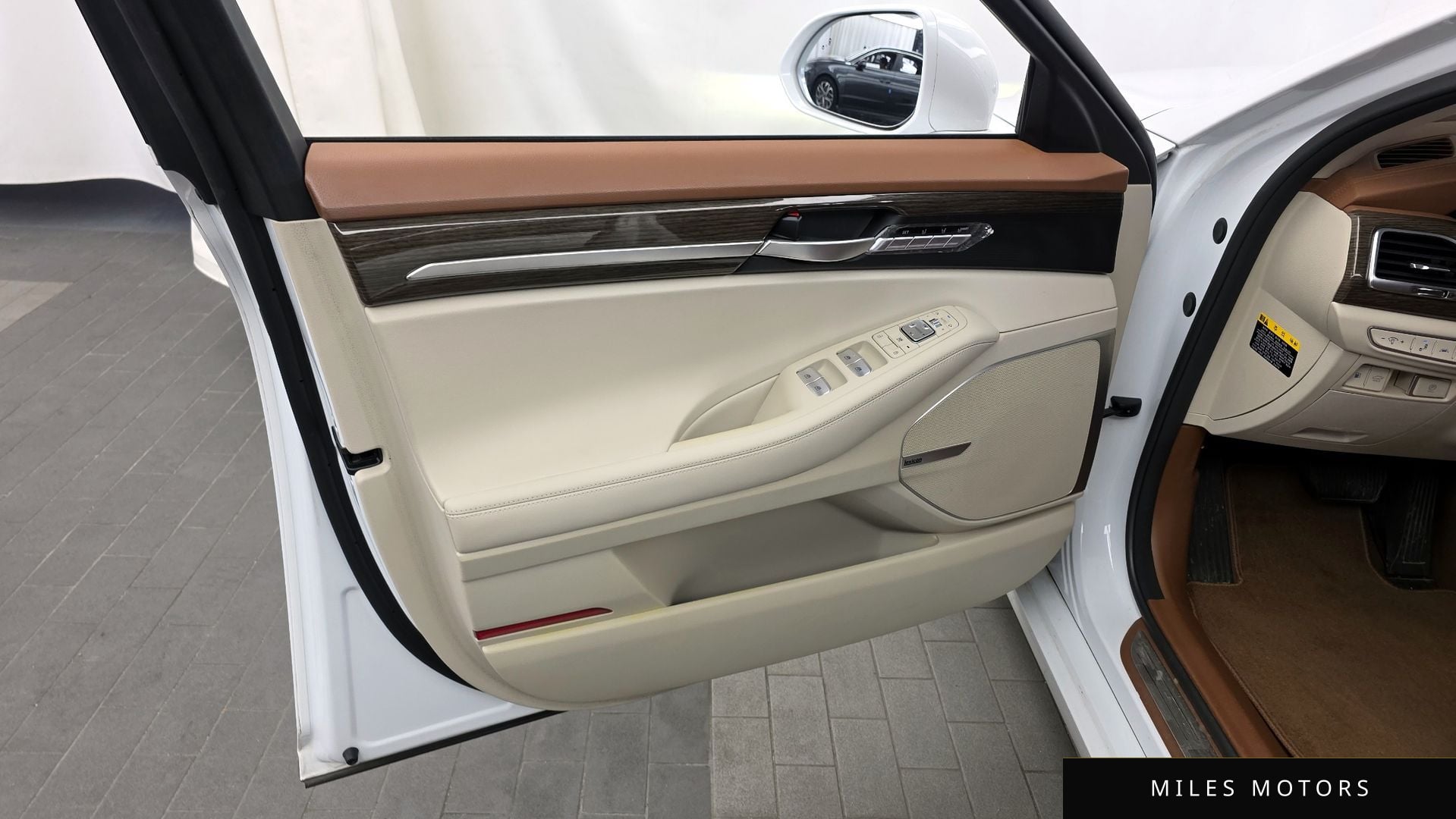 Genesis G90 2021 — миниатюра 14