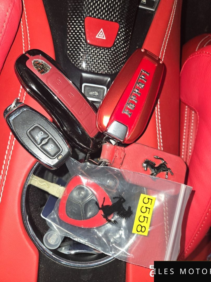 Ferrari 캘리포니아 2016 — миниатюра 12