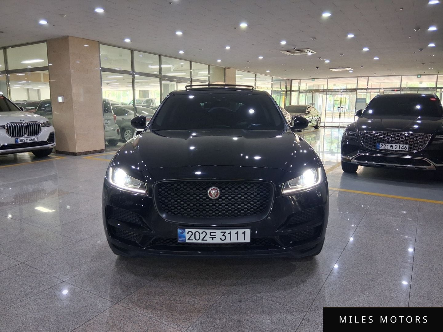 Jaguar F-PACE 2018 — миниатюра 2