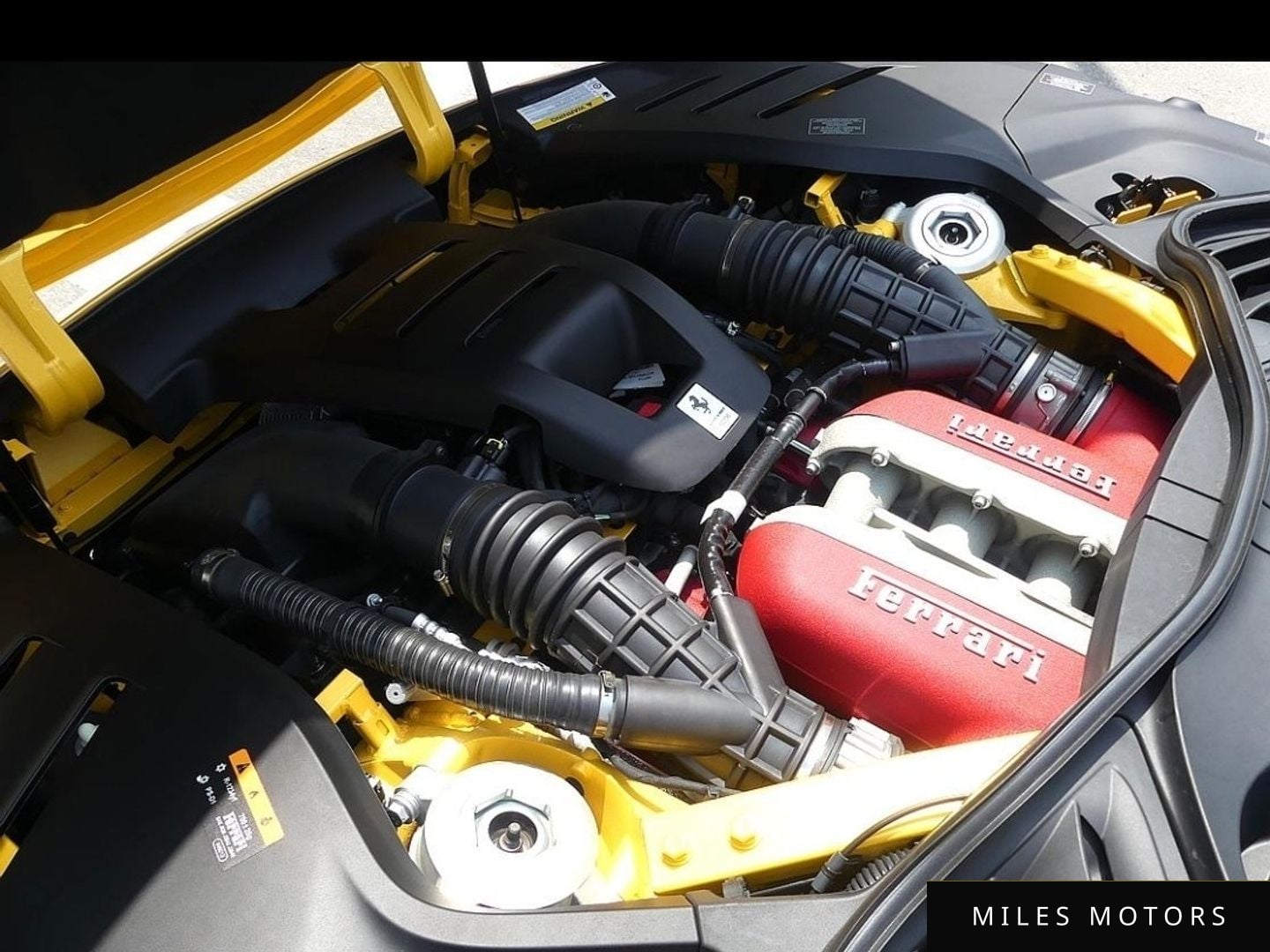Ferrari 푸로산게 2025 — миниатюра 6