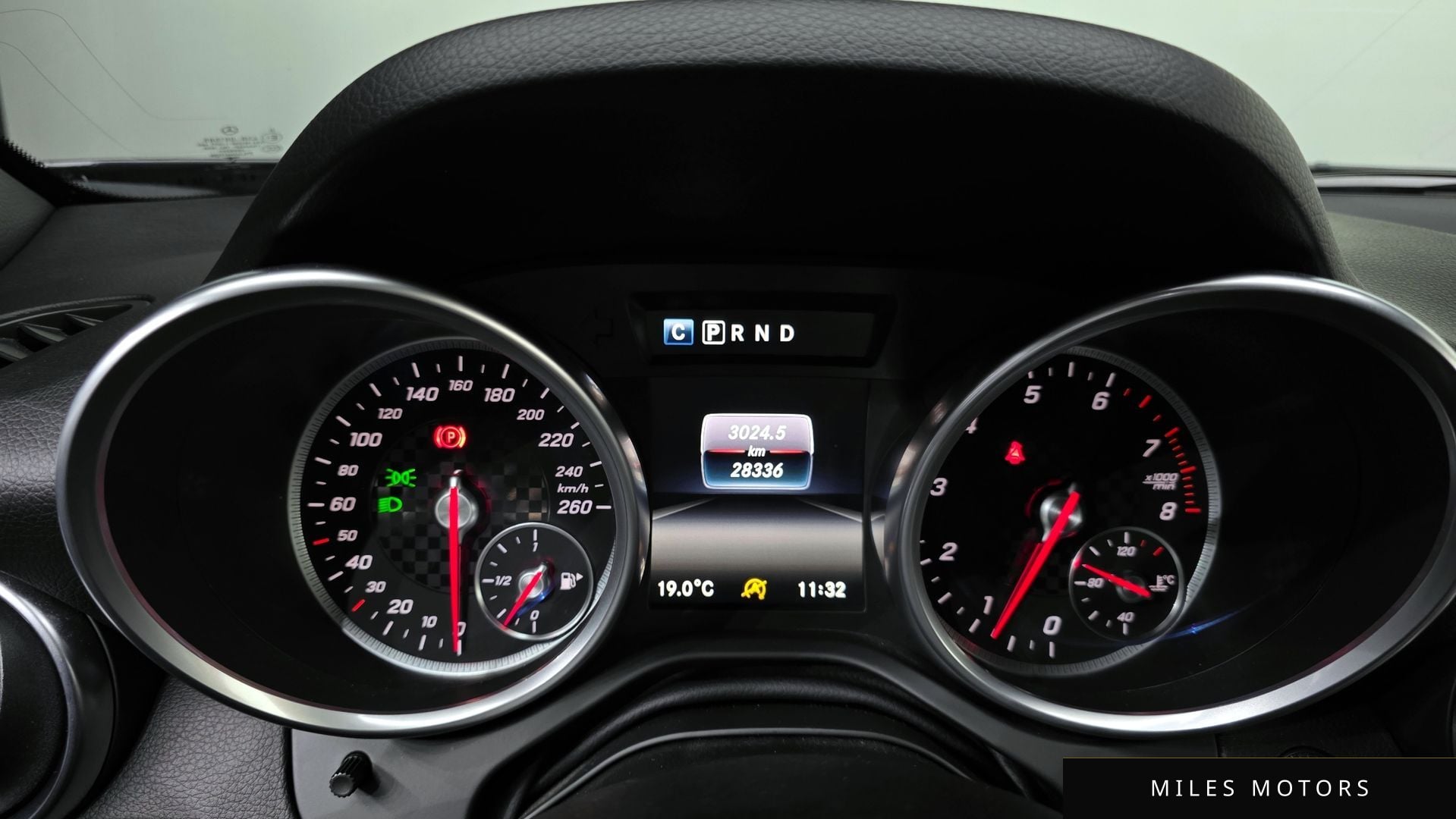 Mercedes-Benz SLC-Class R172 2017 — миниатюра 11