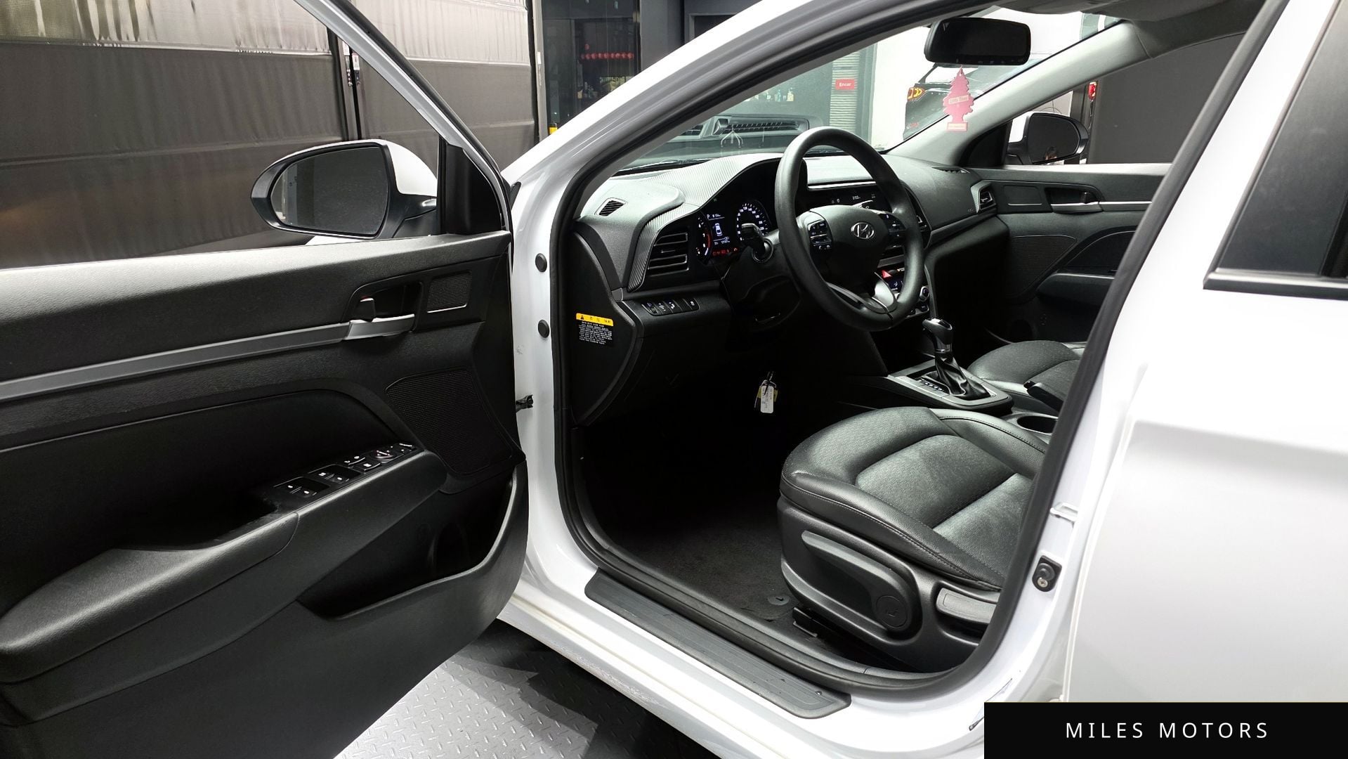Hyundai AVANTE 2019 — миниатюра 13