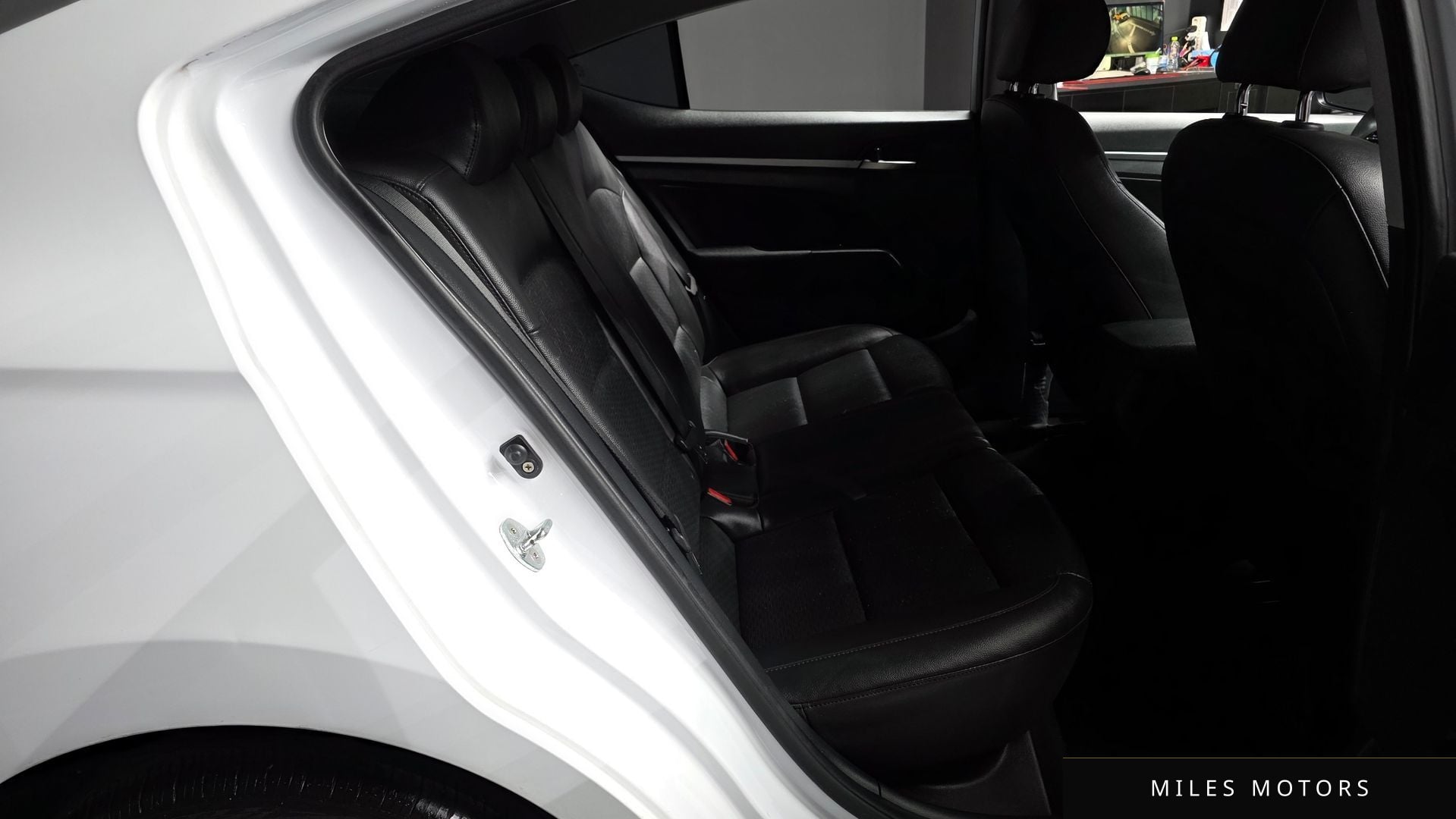 Hyundai AVANTE 2019 — миниатюра 18