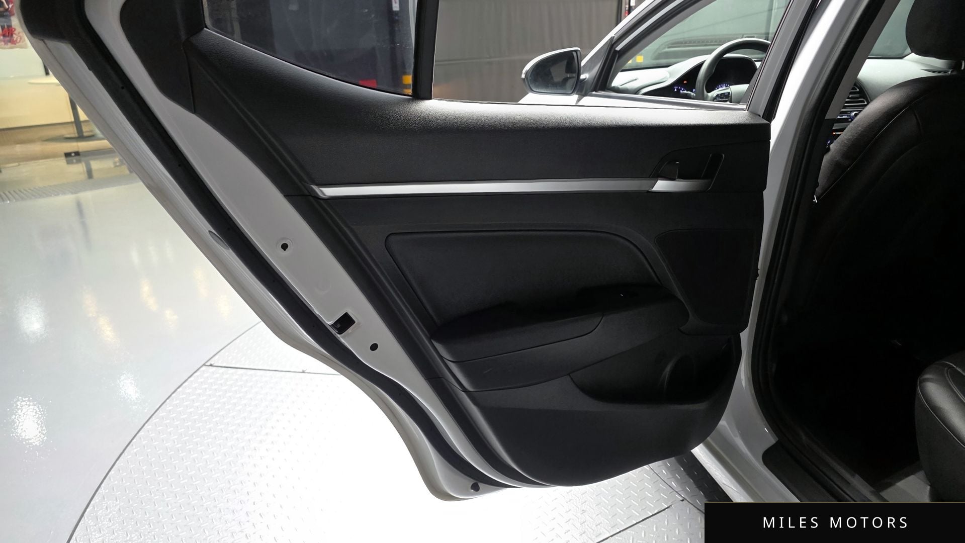 Hyundai AVANTE 2019 — миниатюра 15