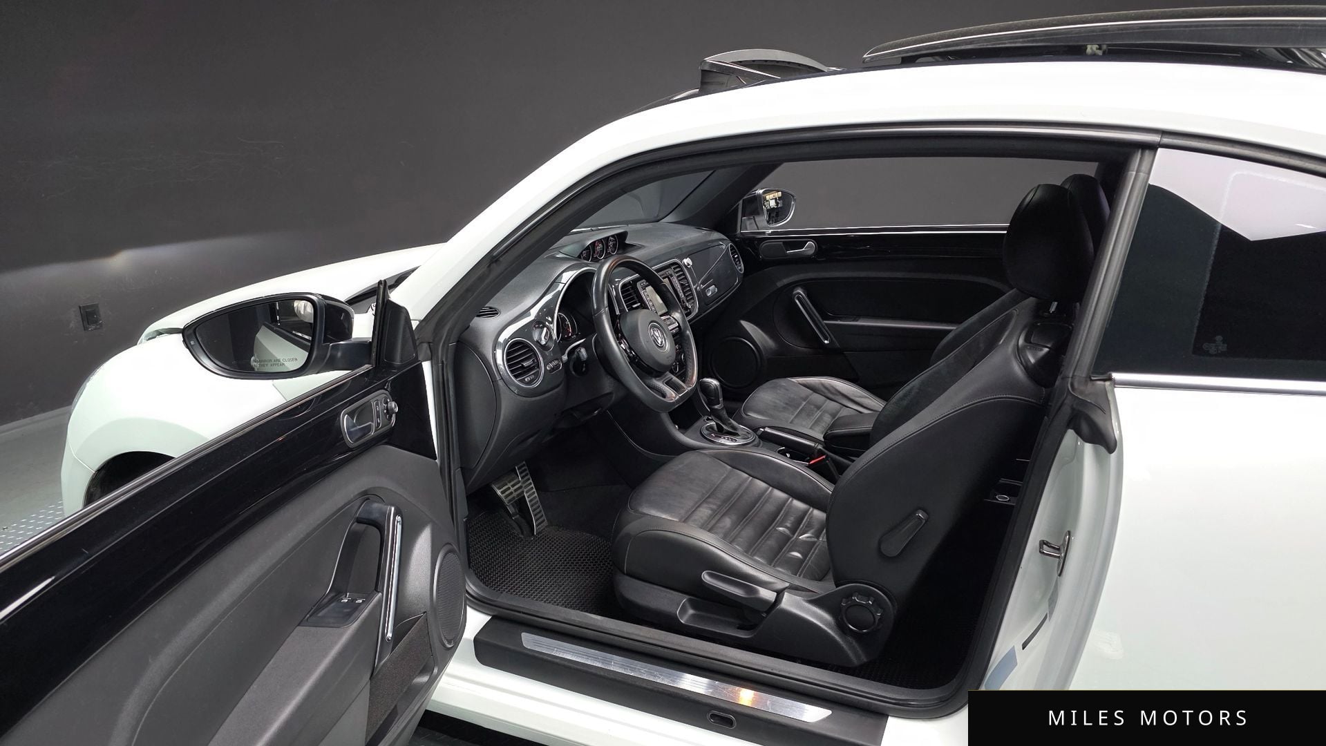Volkswagen Beetle 2015 — миниатюра 10