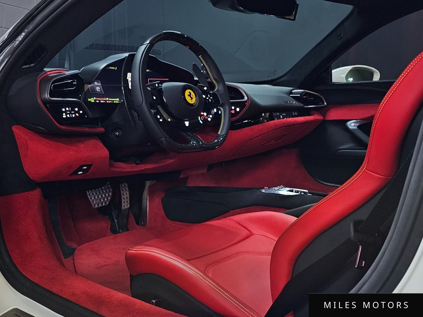 Ferrari 296 GTB 2023 — миниатюра 10