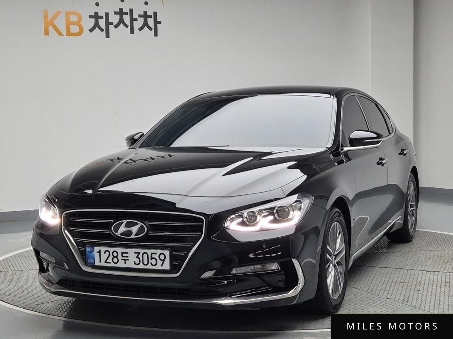 Hyundai Grandeur 2019 — фото 1 из 12