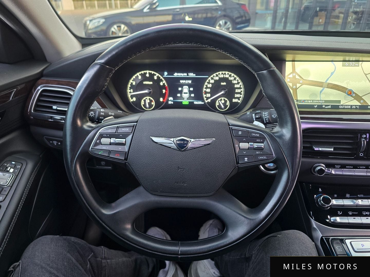 Genesis EQ900 2018 — миниатюра 10