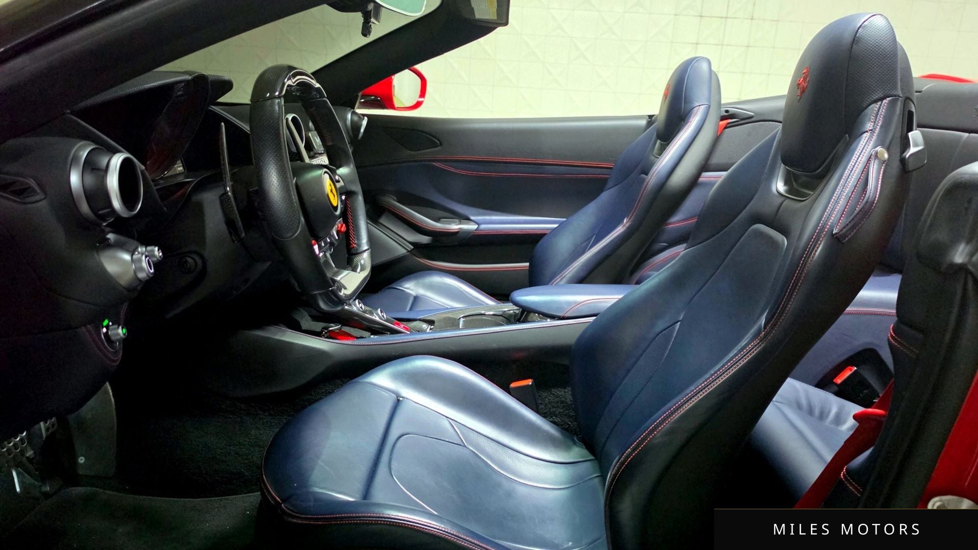 Ferrari 포르토피노 2019 — миниатюра 10