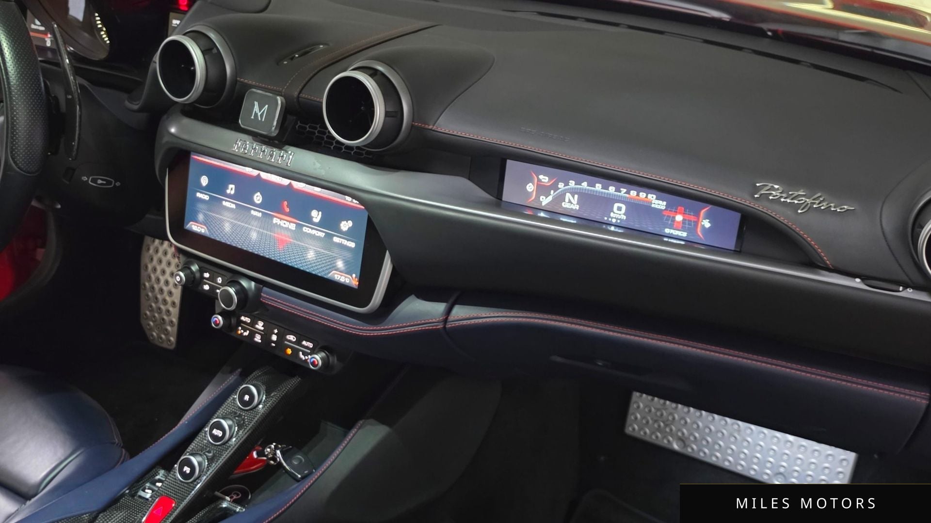Ferrari 포르토피노 2019 — миниатюра 15