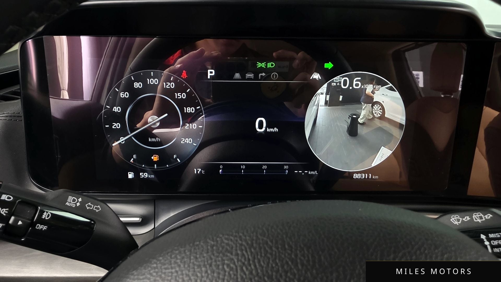 Kia Carnival 2021 — миниатюра 11