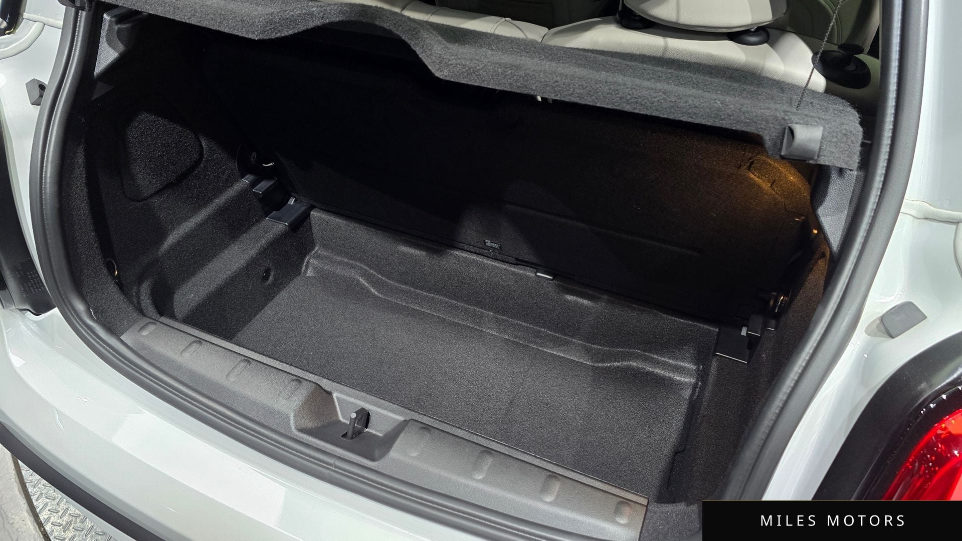 MINI 쿠퍼 S 2023 — миниатюра 30