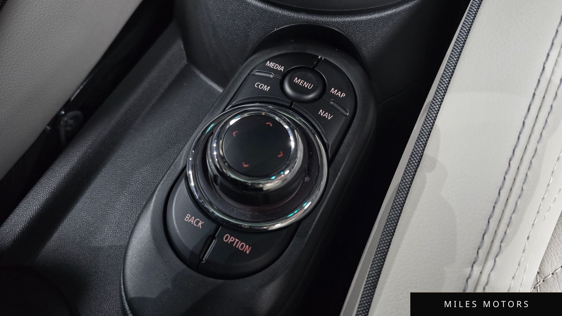 MINI 쿠퍼 S 2023 — миниатюра 32