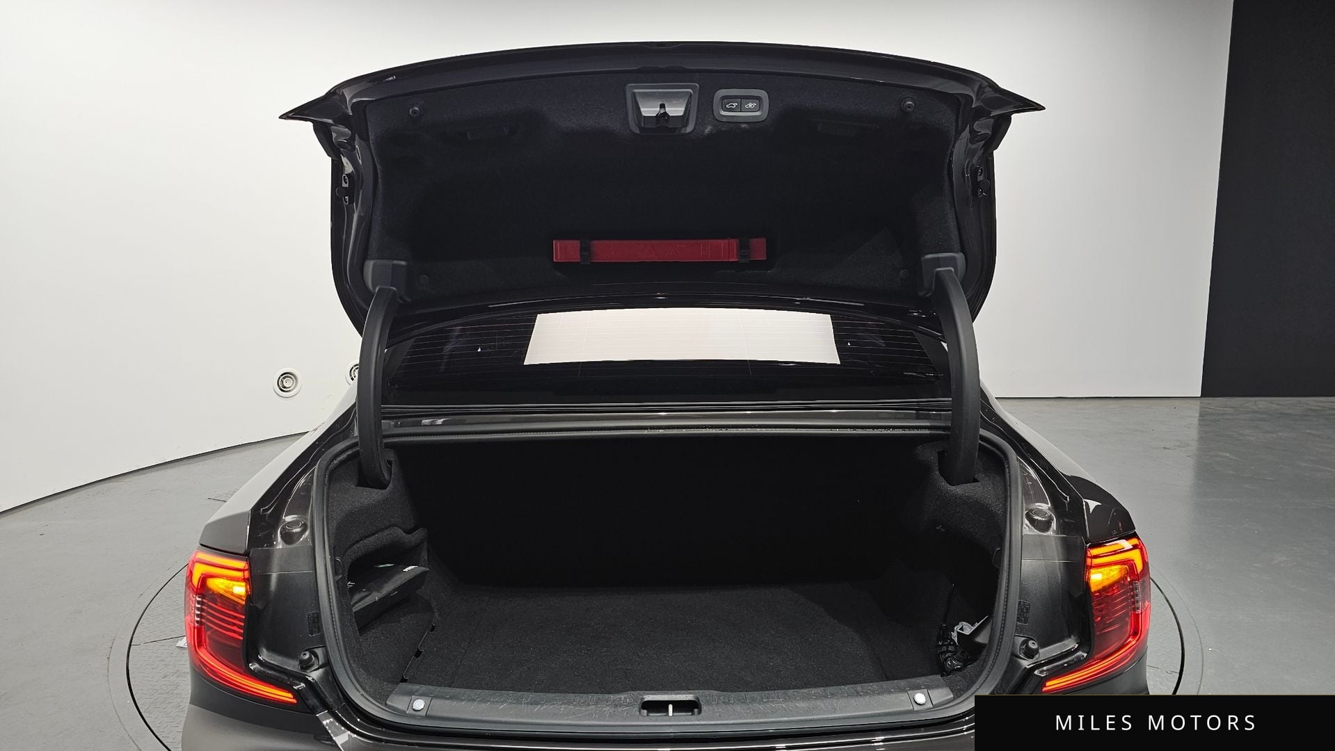 Volvo S90 2021 — миниатюра 26