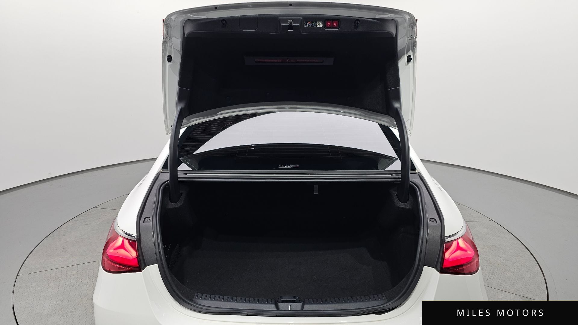 Mercedes-Benz E-클래스 W214 2024 — миниатюра 26