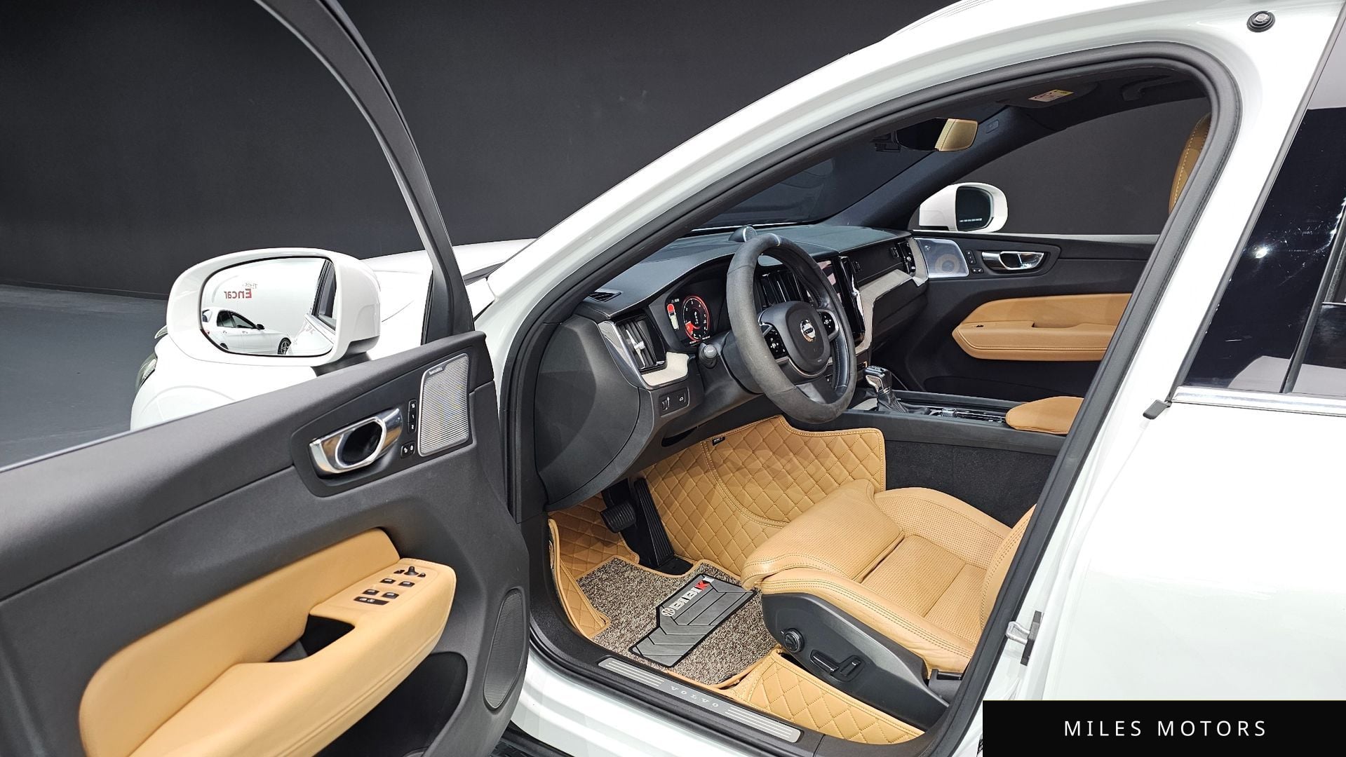 Volvo XC60 2018 — миниатюра 11