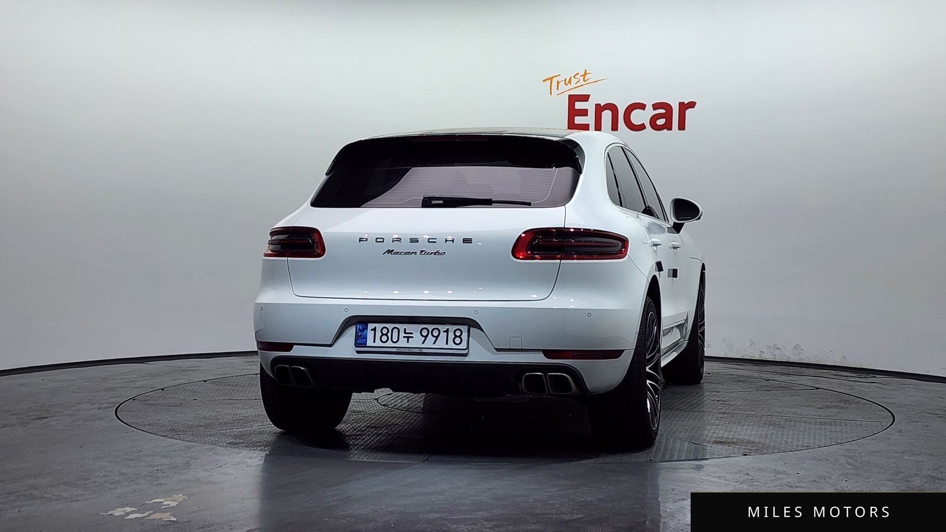 Porsche Macan 2017 — миниатюра 4