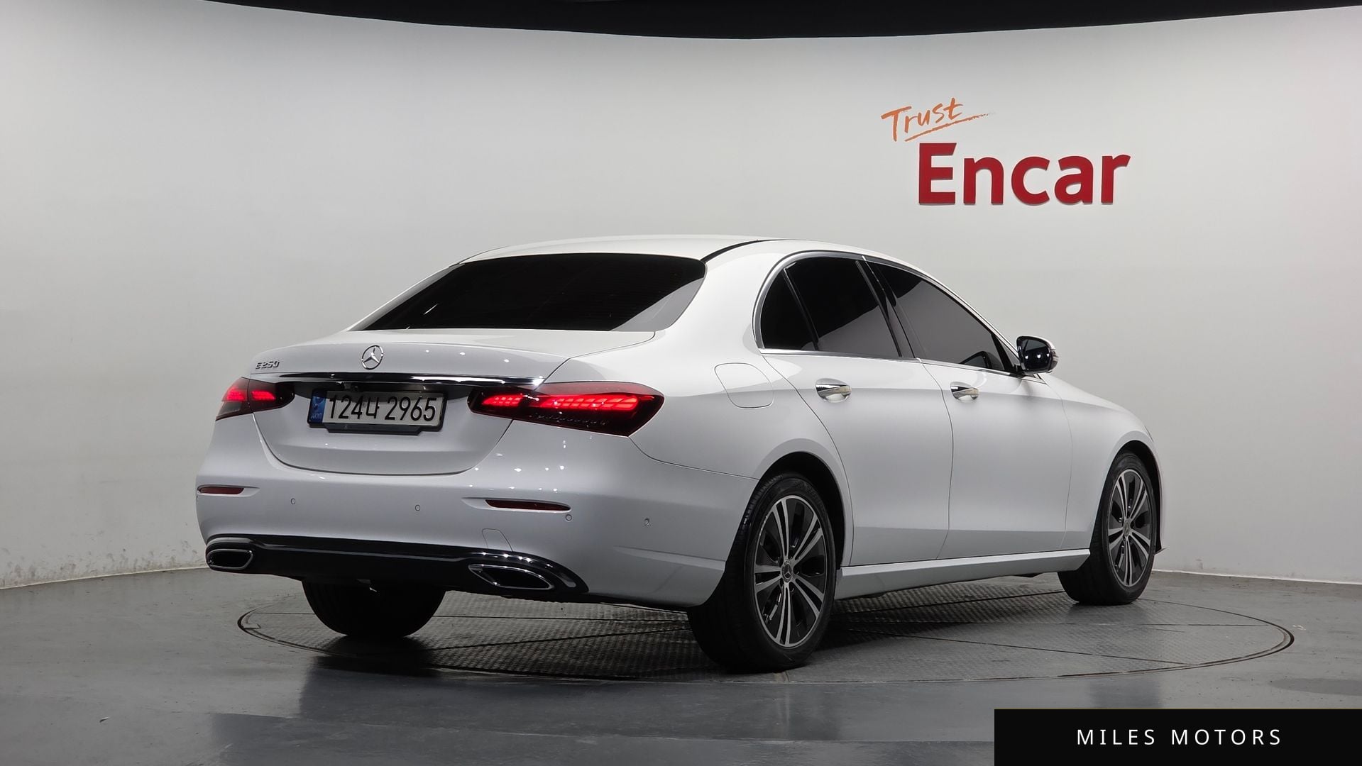 Mercedes-Benz E-클래스 W213 2021 — миниатюра 2