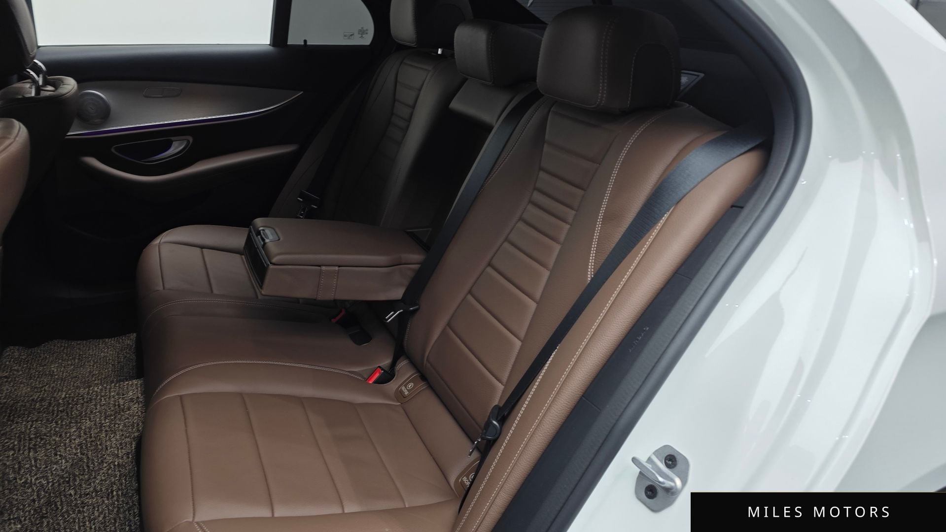 Mercedes-Benz E-클래스 W213 2021 — миниатюра 16