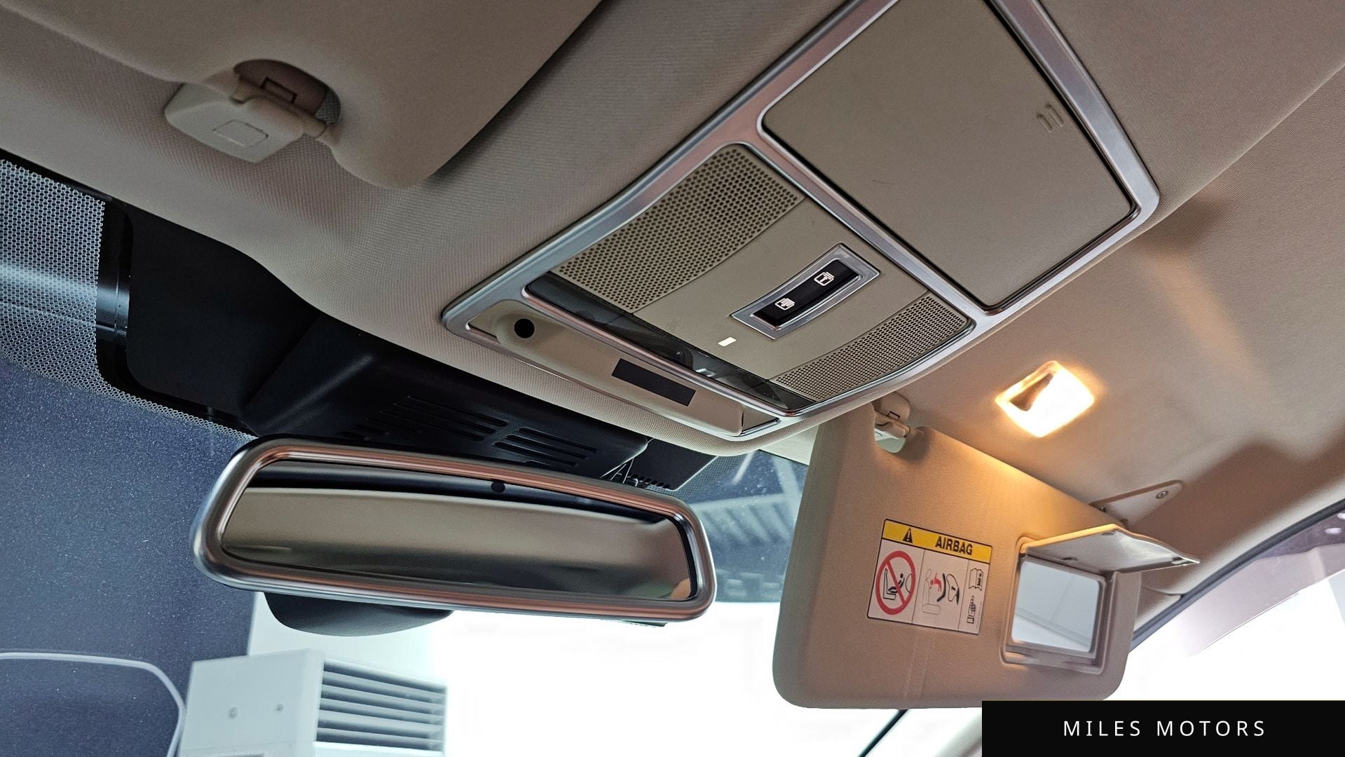 Land Rover Discovery Sport 2016 — миниатюра 16
