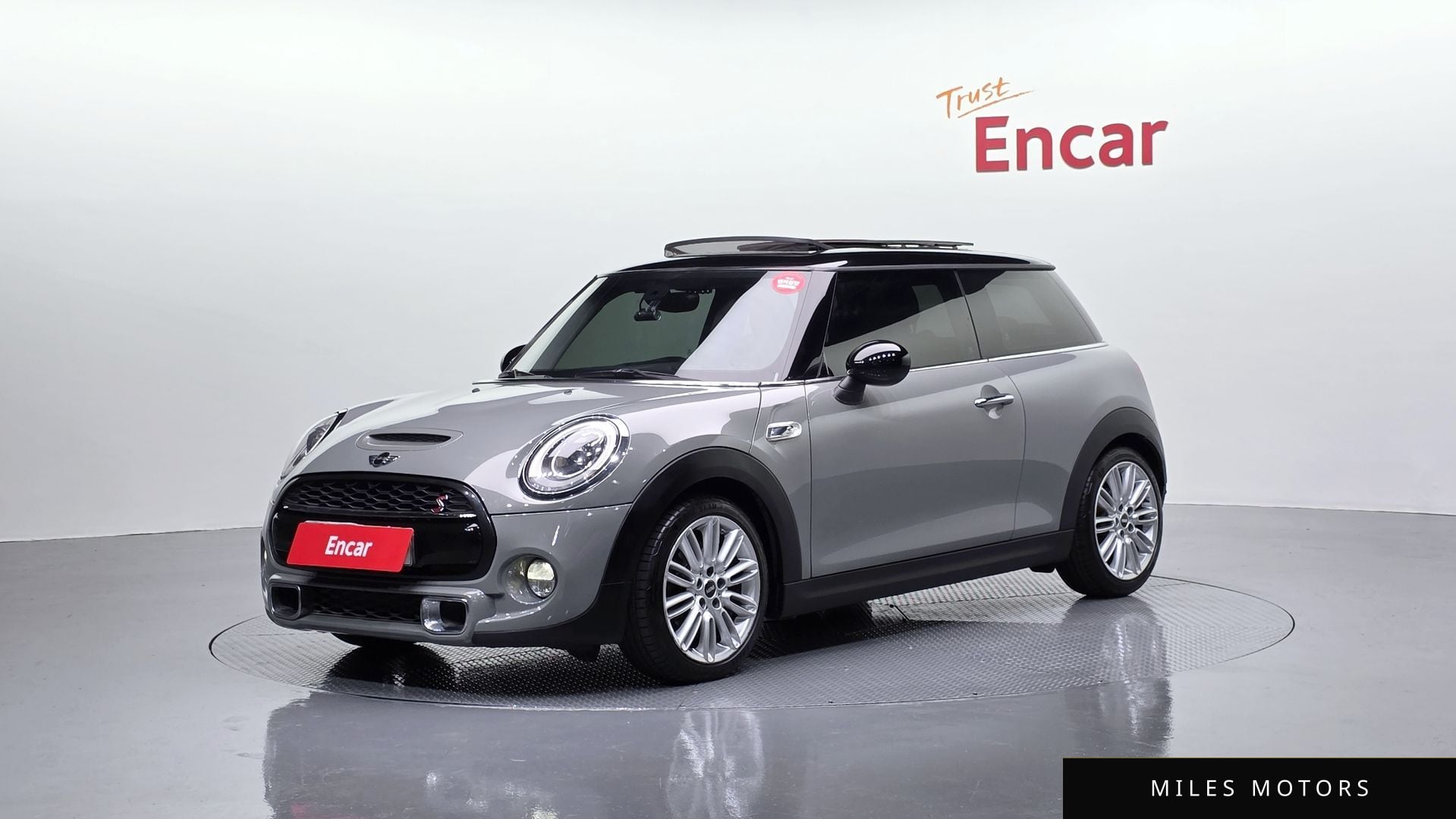 MINI Cooper 2015 — фото 1 из 12