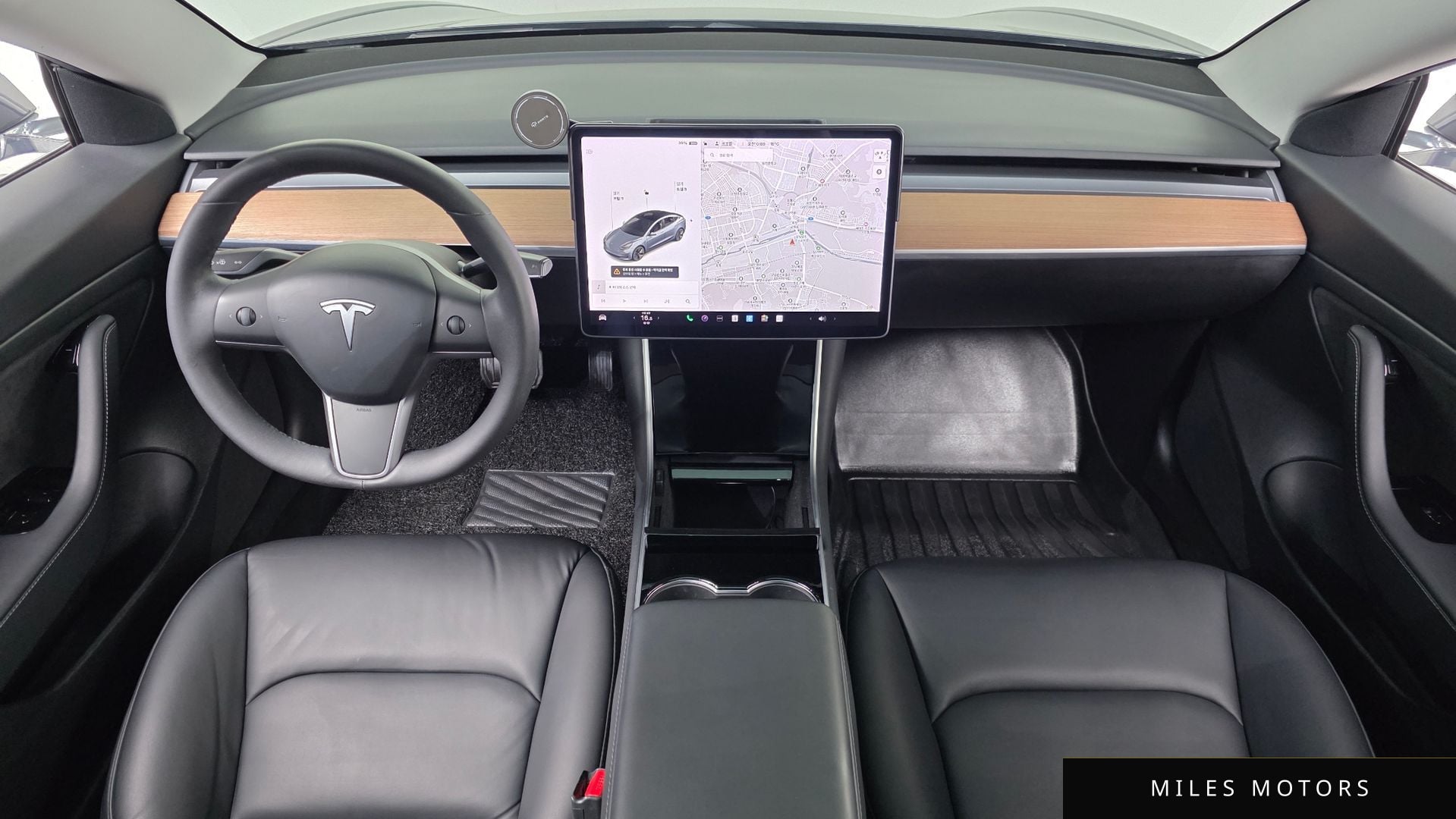 Tesla 모델 3 2020 — миниатюра 10