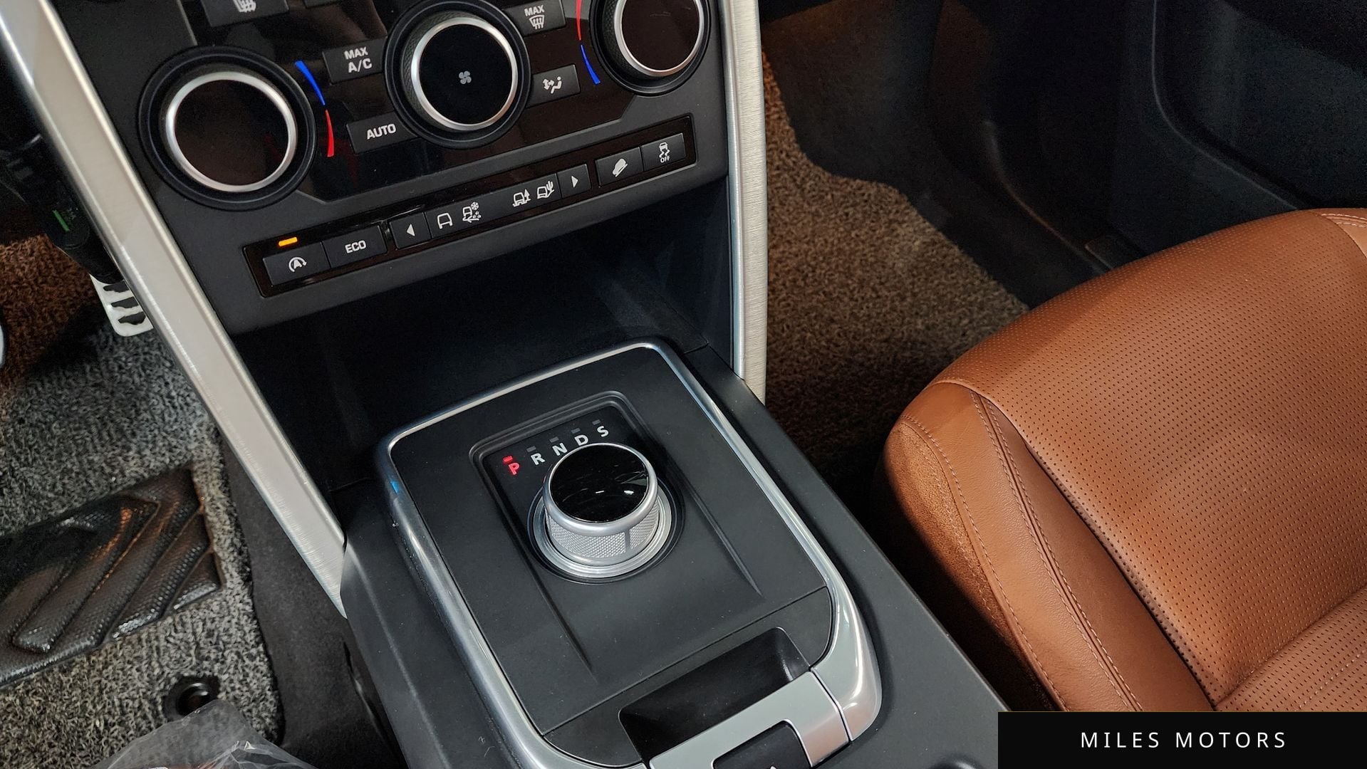 Land Rover Discovery Sport 2016 — миниатюра 9