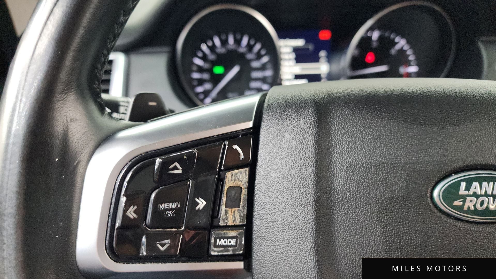 Land Rover Discovery Sport 2016 — миниатюра 16