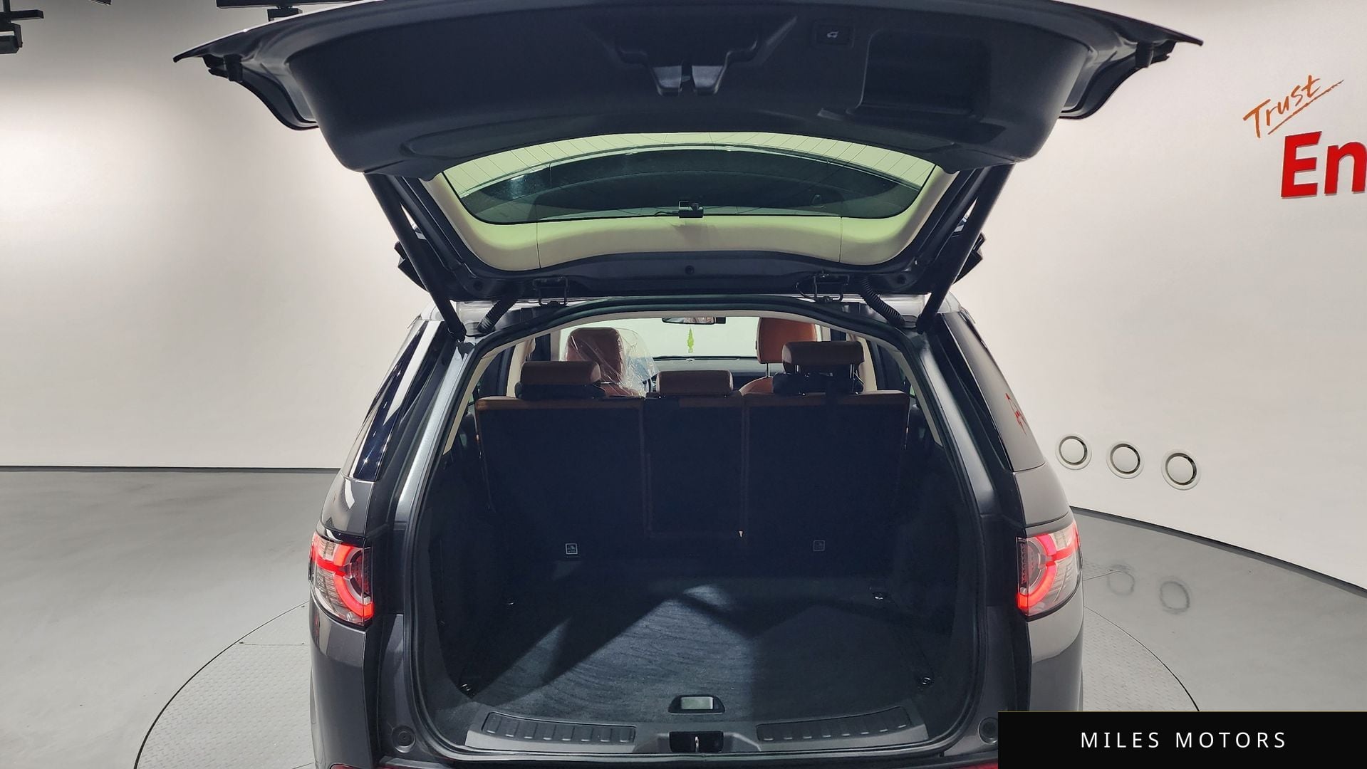 Land Rover Discovery Sport 2016 — миниатюра 20