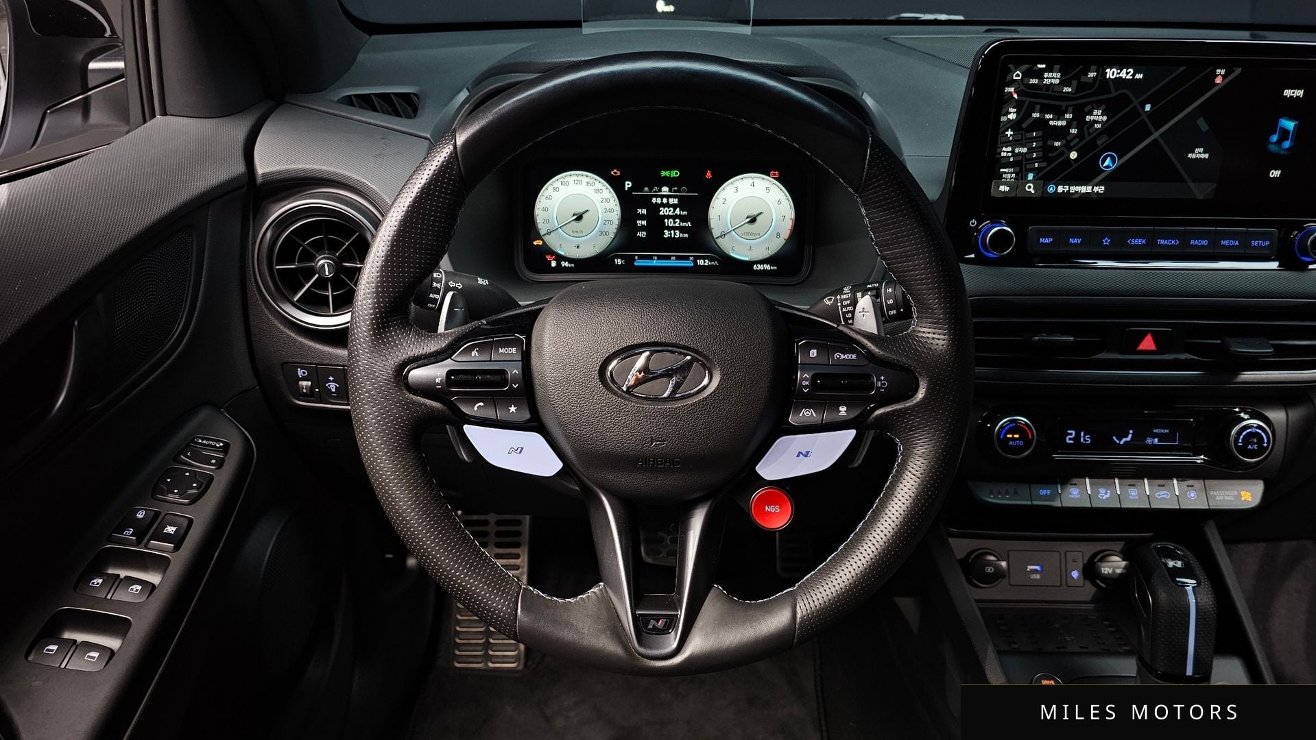 Hyundai 뉴 코나 2022 — миниатюра 19