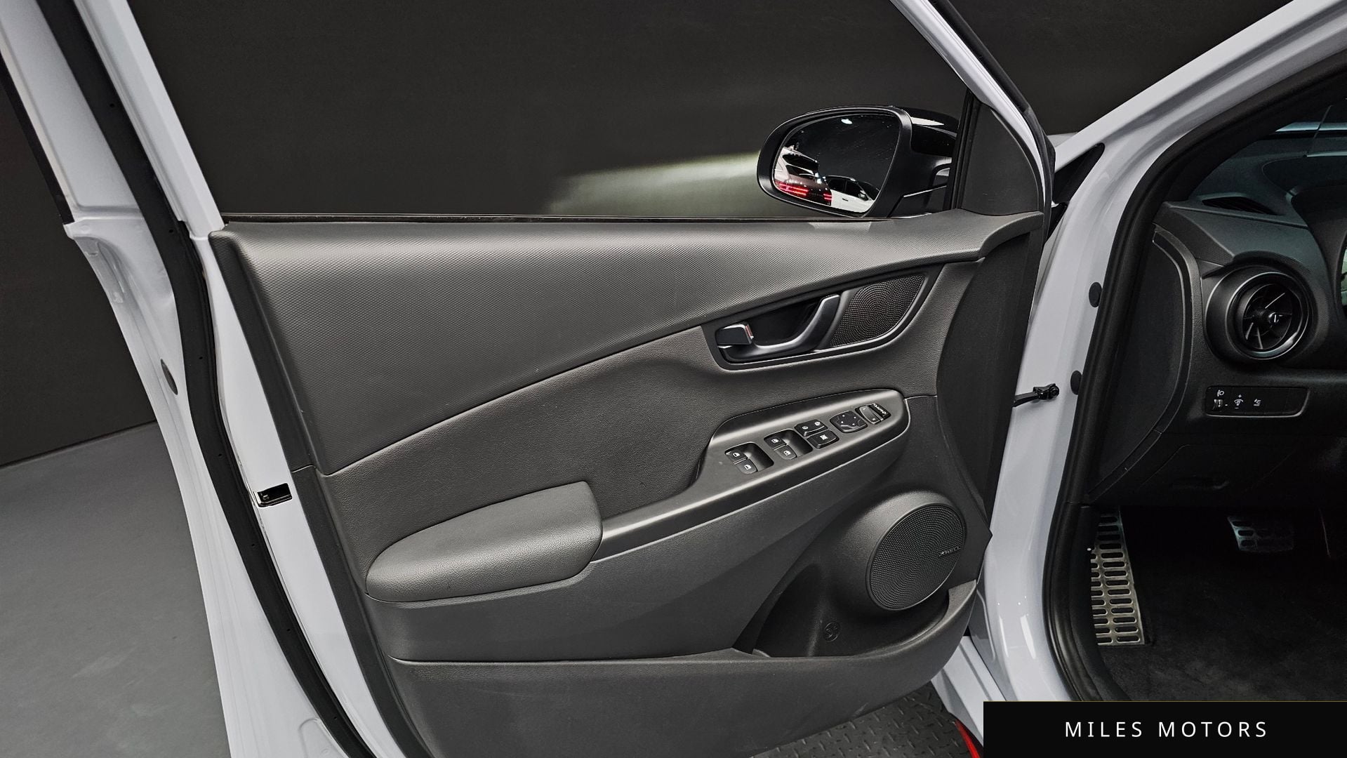 Hyundai 뉴 코나 2022 — миниатюра 14