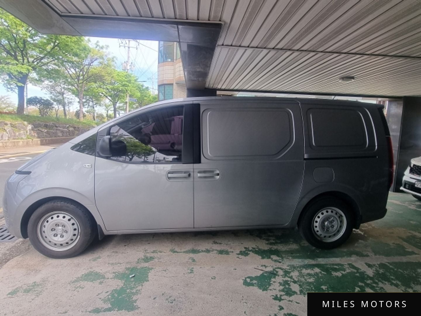 Hyundai Staria 2022 — миниатюра 2