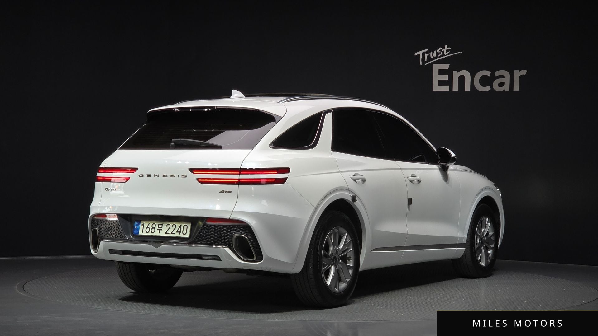 Genesis GV70 2022 — миниатюра 2