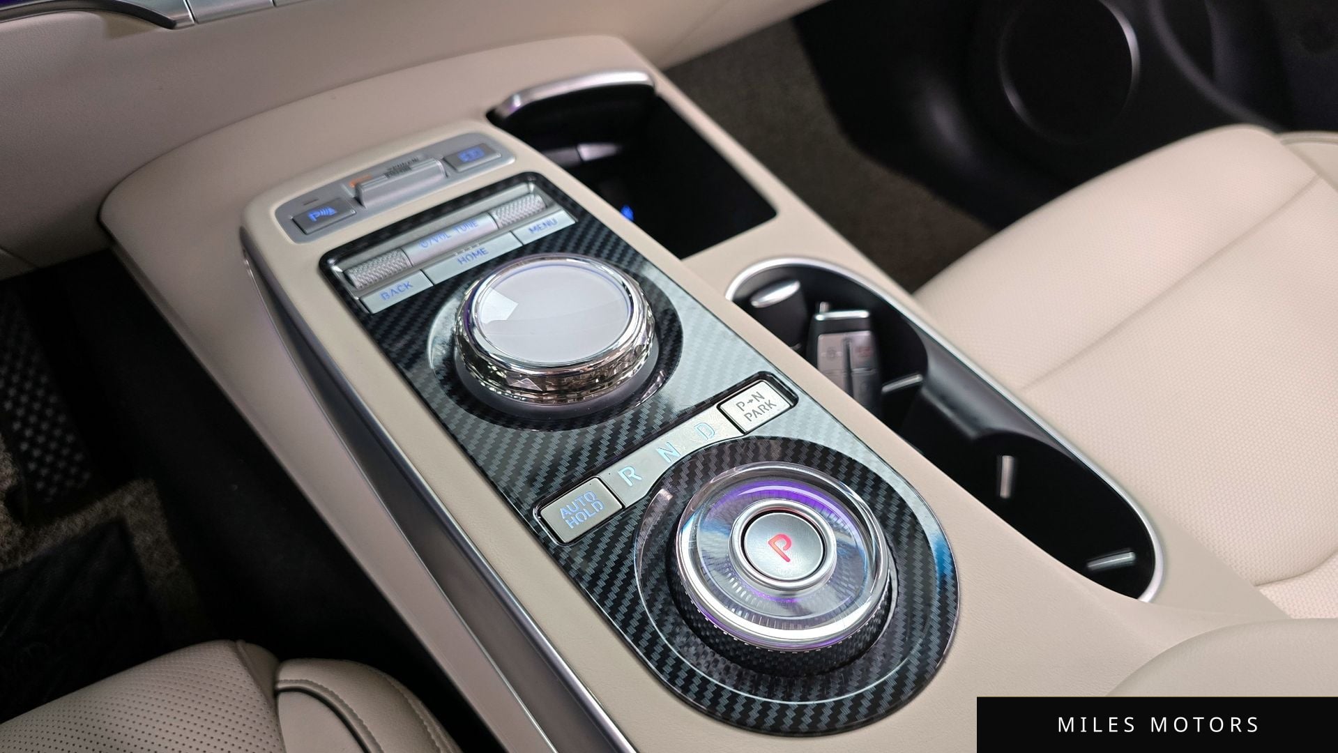 Genesis GV70 2022 — миниатюра 12