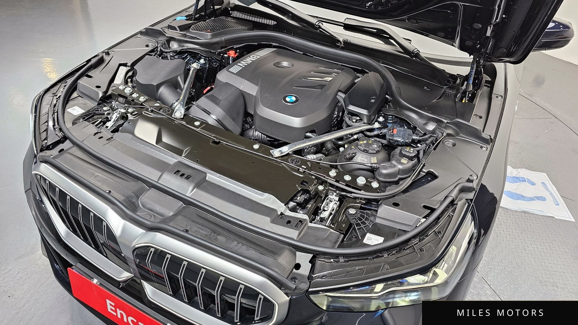 BMW 5 Series (G60) 2025 — миниатюра 6