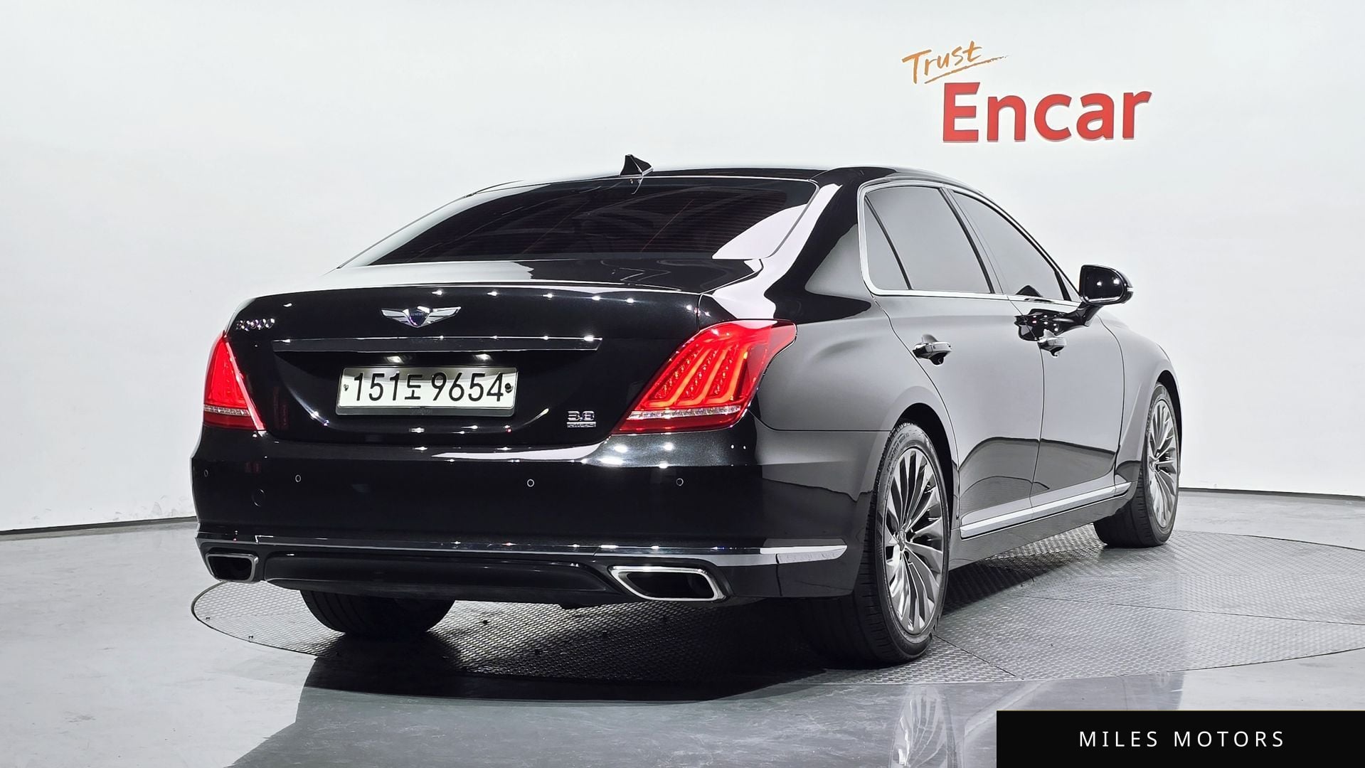 Genesis EQ900 2018