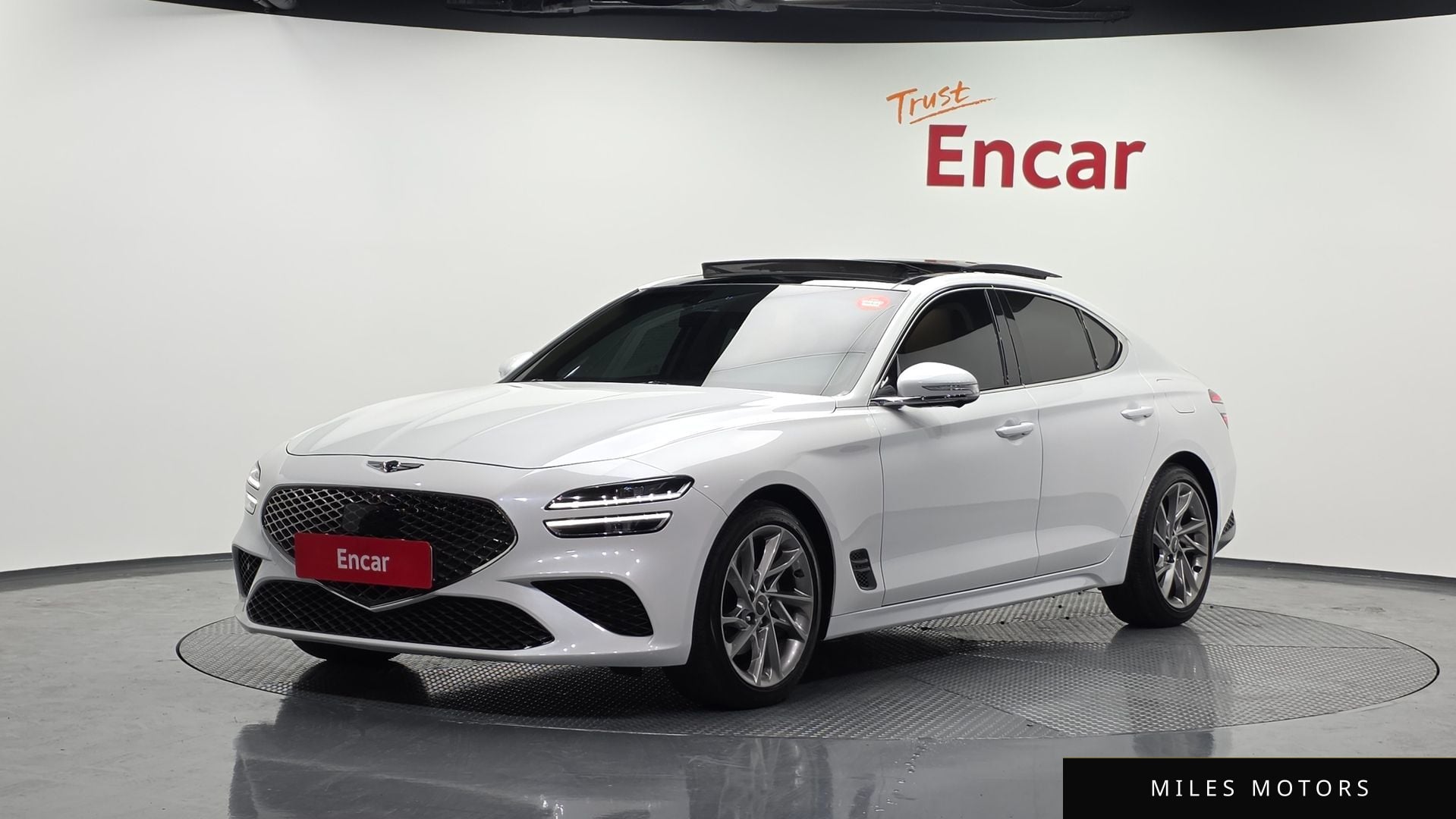 Genesis G70 2021 — фото 1 из 12