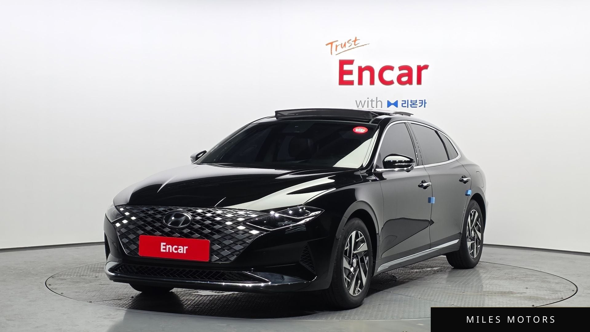 Hyundai Grandeur 2023 — фото 1 из 12