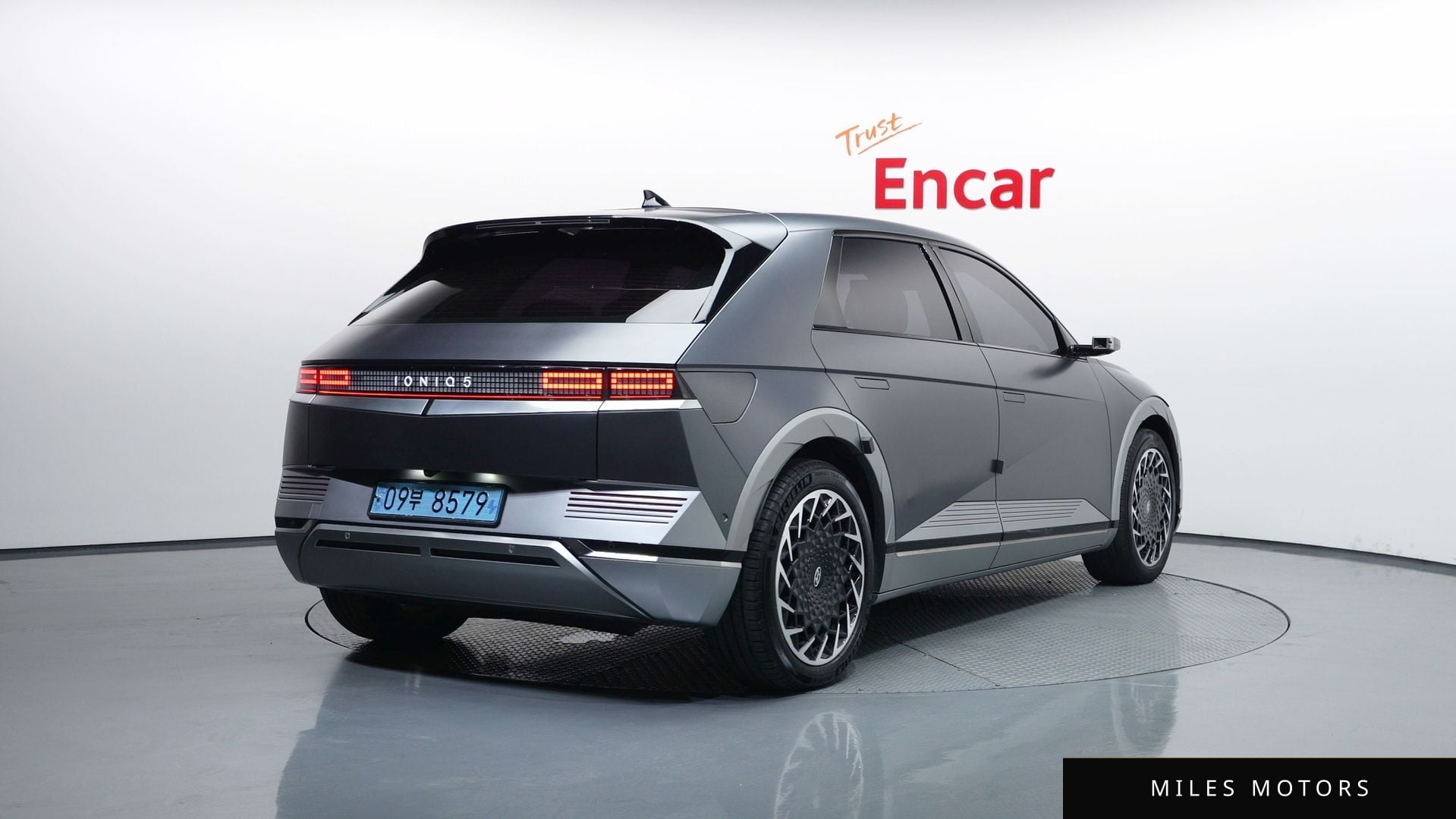 Hyundai Ioniq5 2022 — миниатюра 2