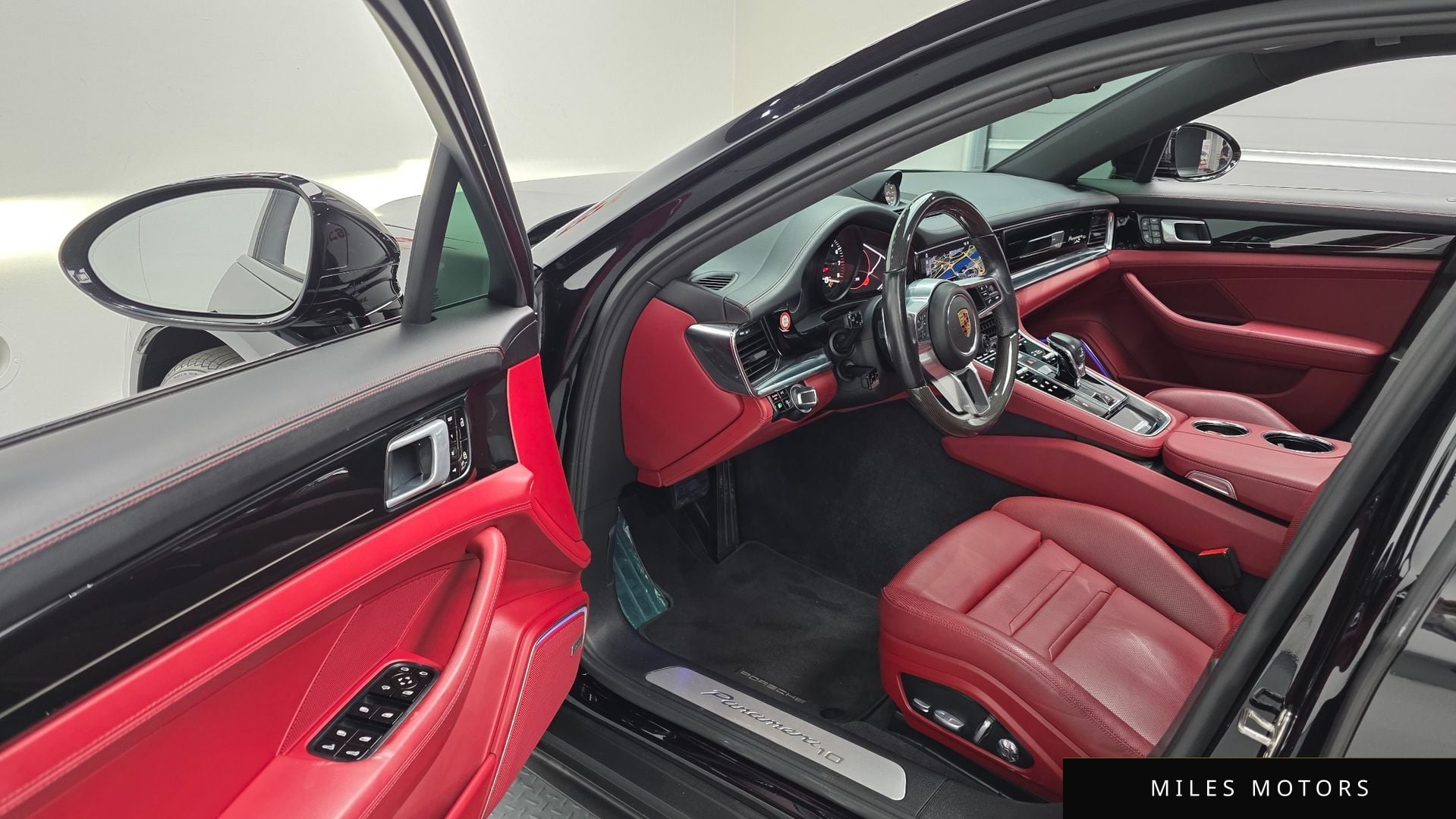 Porsche Panamera 2020 — миниатюра 10
