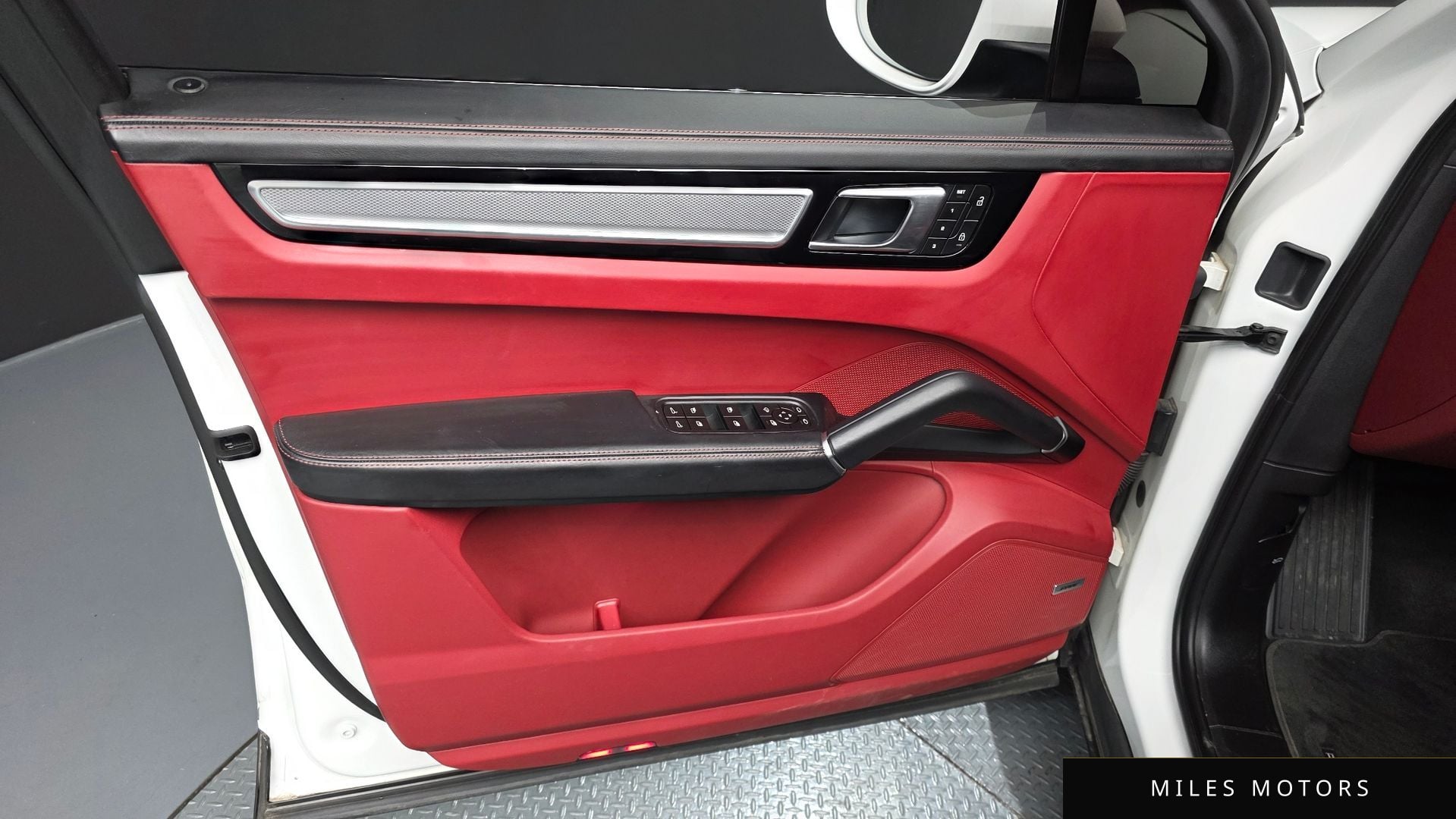 Porsche 카이엔 (PO536) 2022 — миниатюра 13