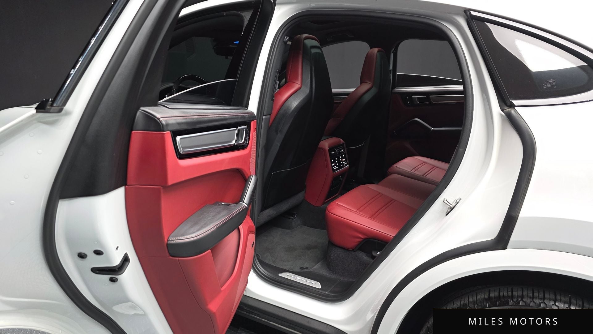 Porsche 카이엔 (PO536) 2022 — миниатюра 15