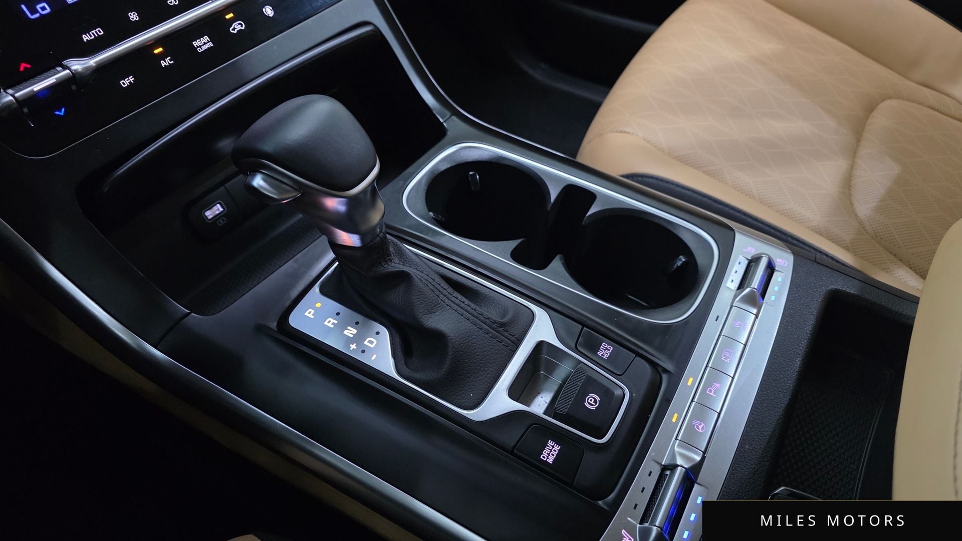 Kia Carnival 2023 — миниатюра 12