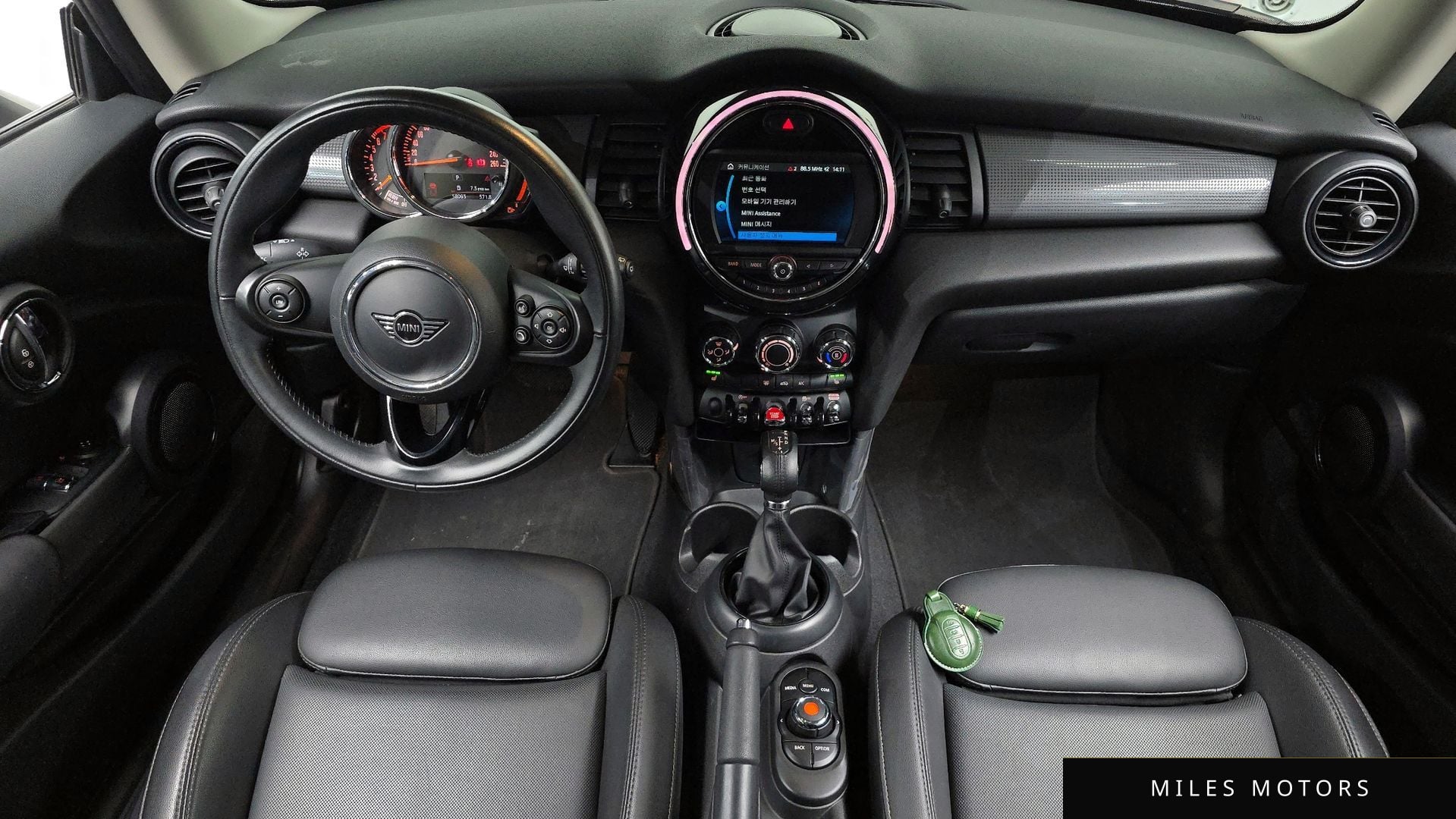 MINI Cooper 2019 — миниатюра 9
