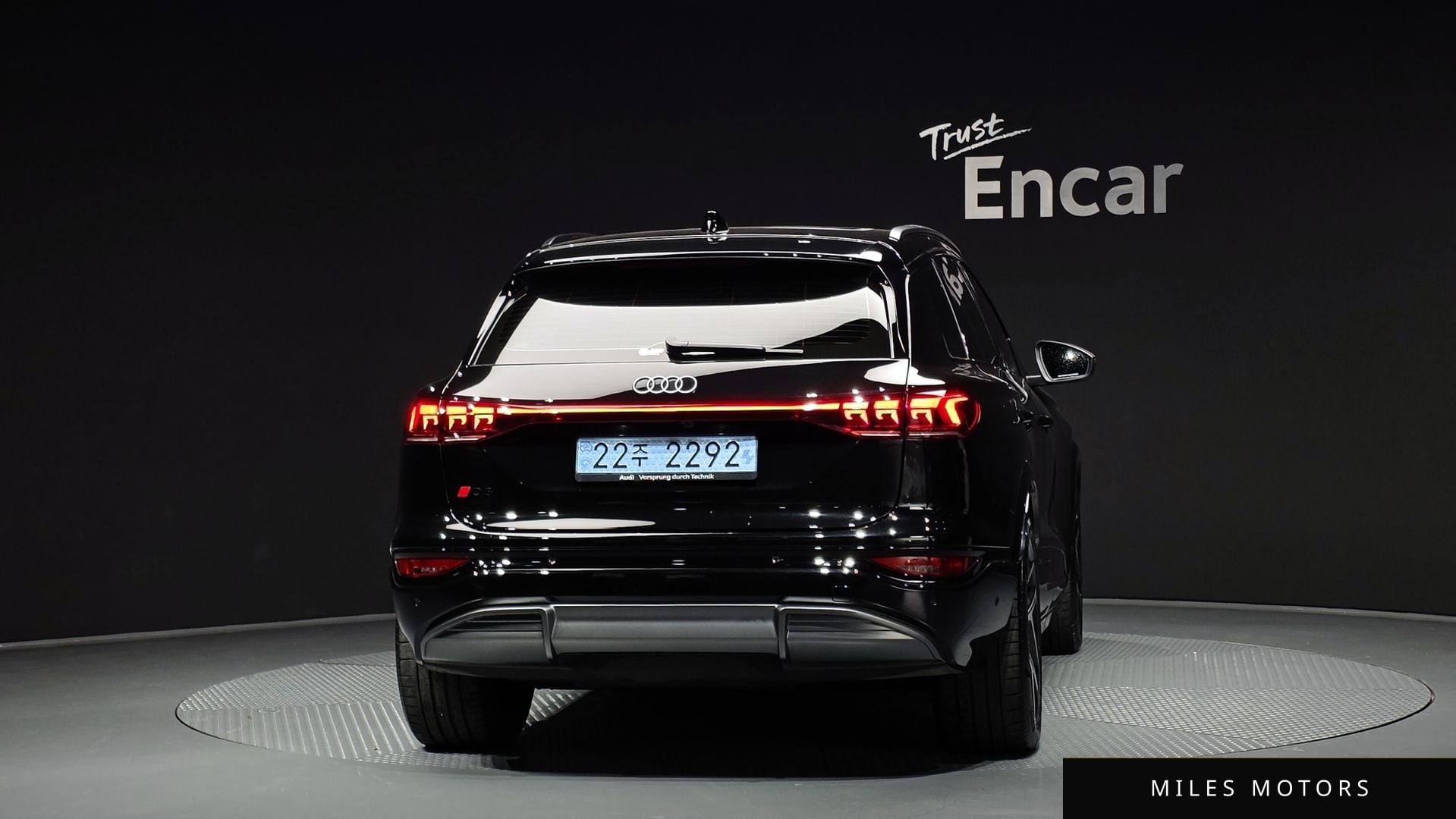 Audi Q6 e-tron 2025 — миниатюра 4