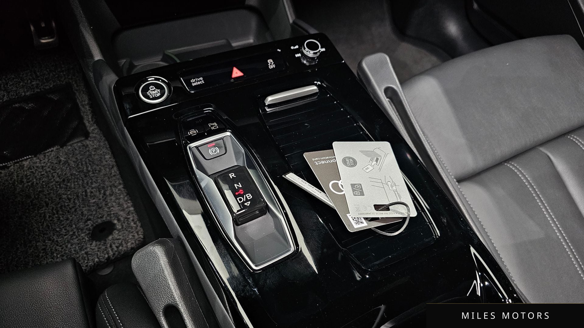 Audi Q6 e-tron 2025 — миниатюра 12
