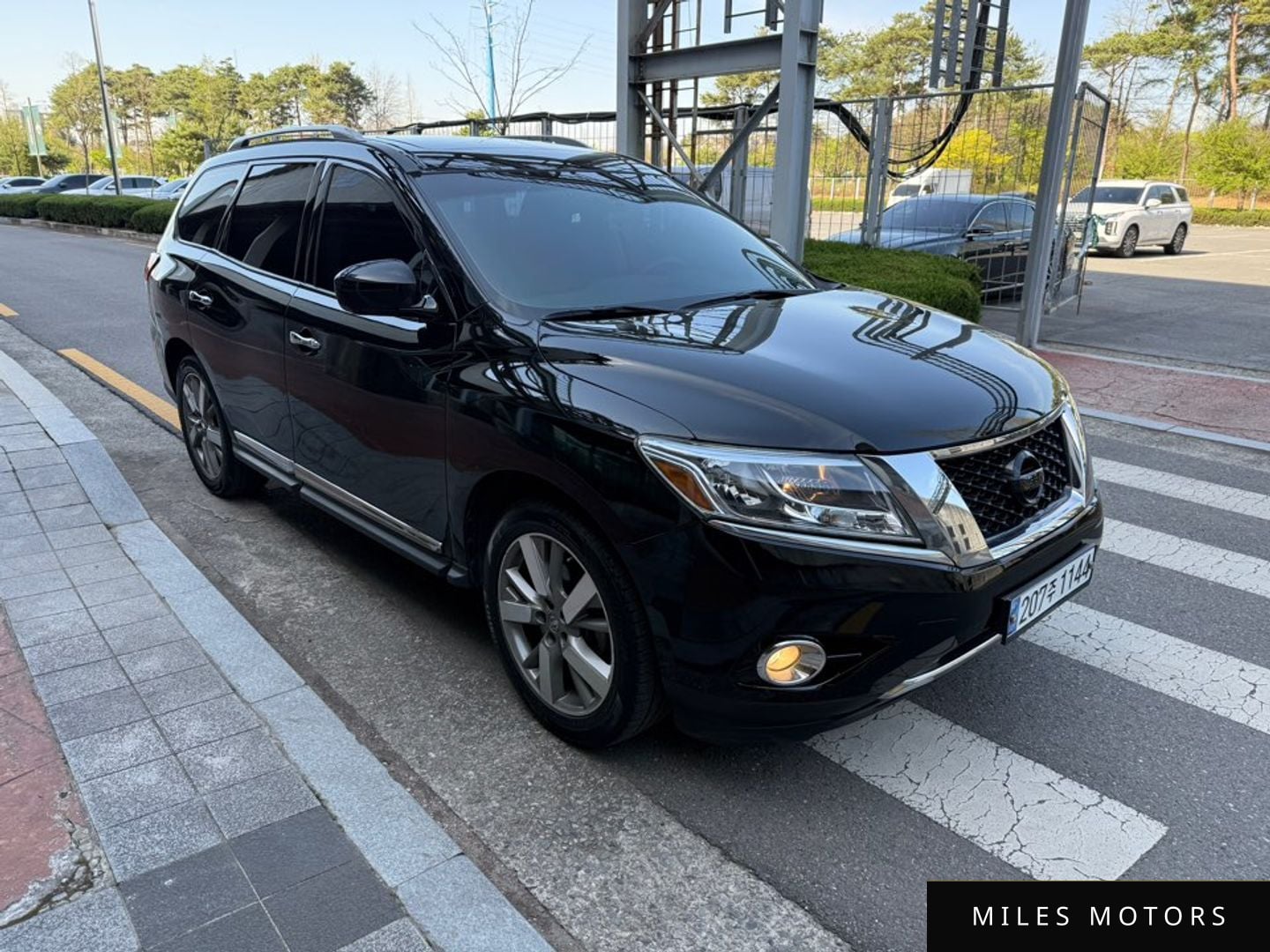 Nissan Pathfinder 2014 — миниатюра 8